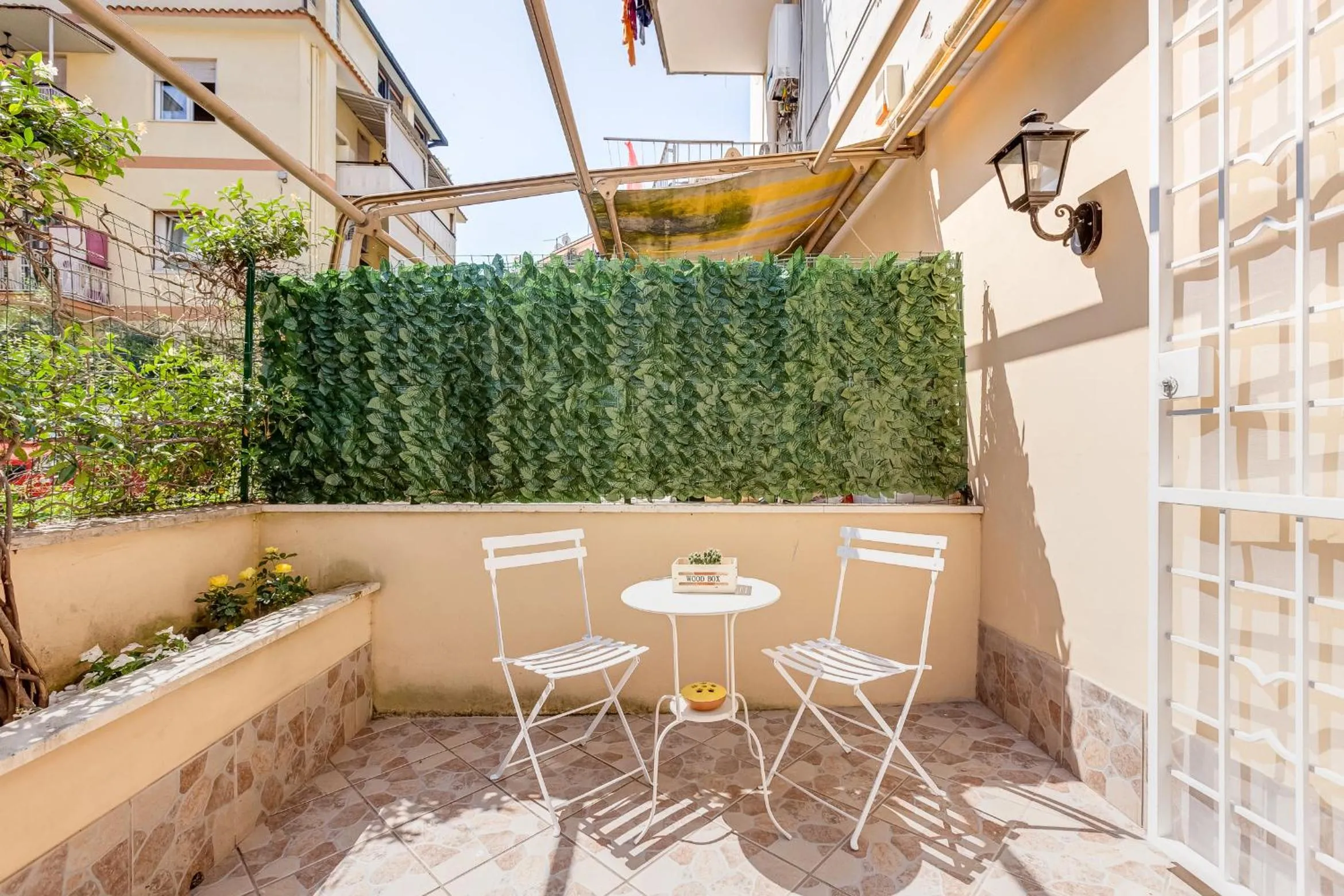 Property building in Joker House Roma in 15 minuti Station Airport