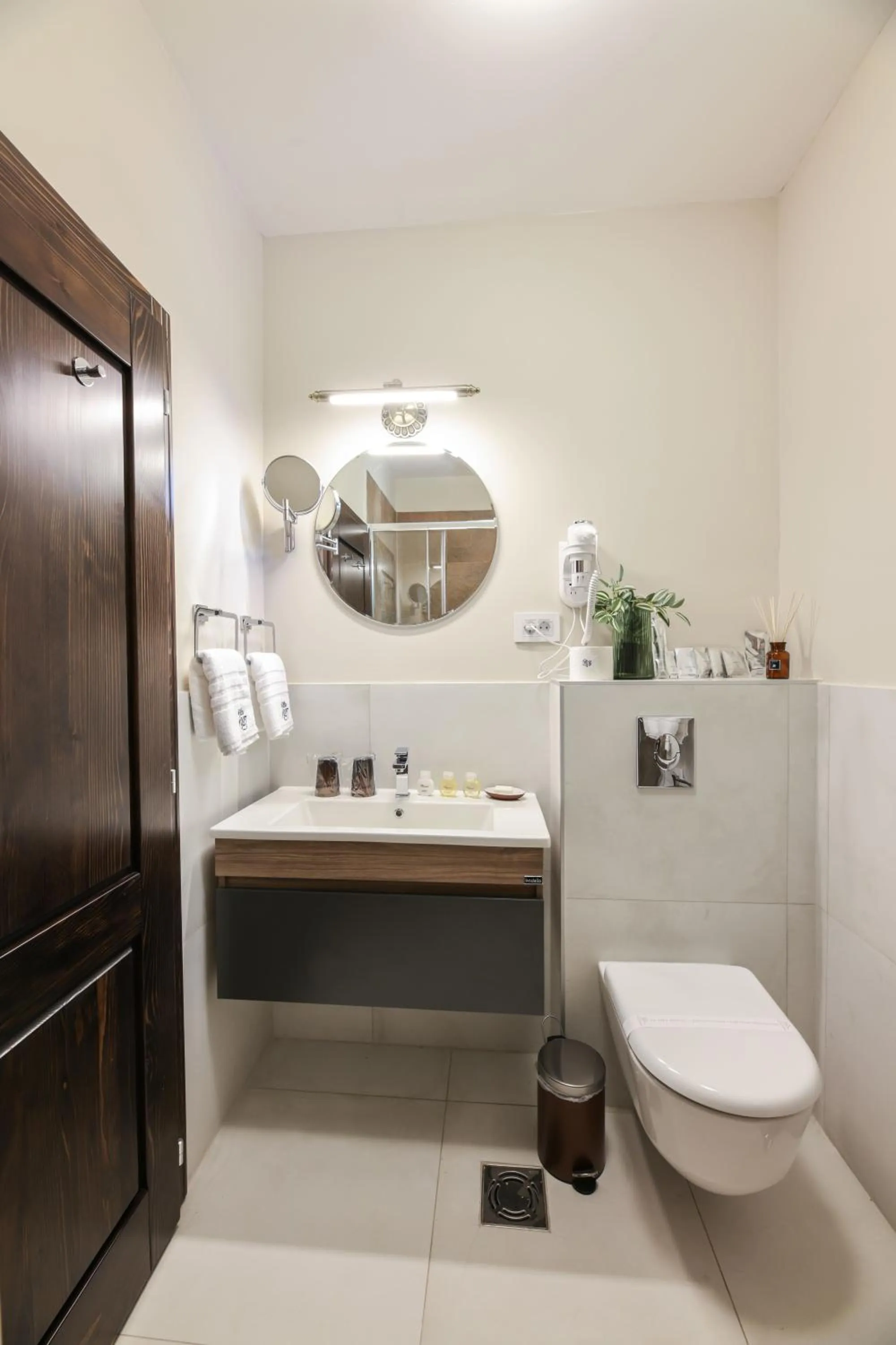 Toilet in Villa 1927