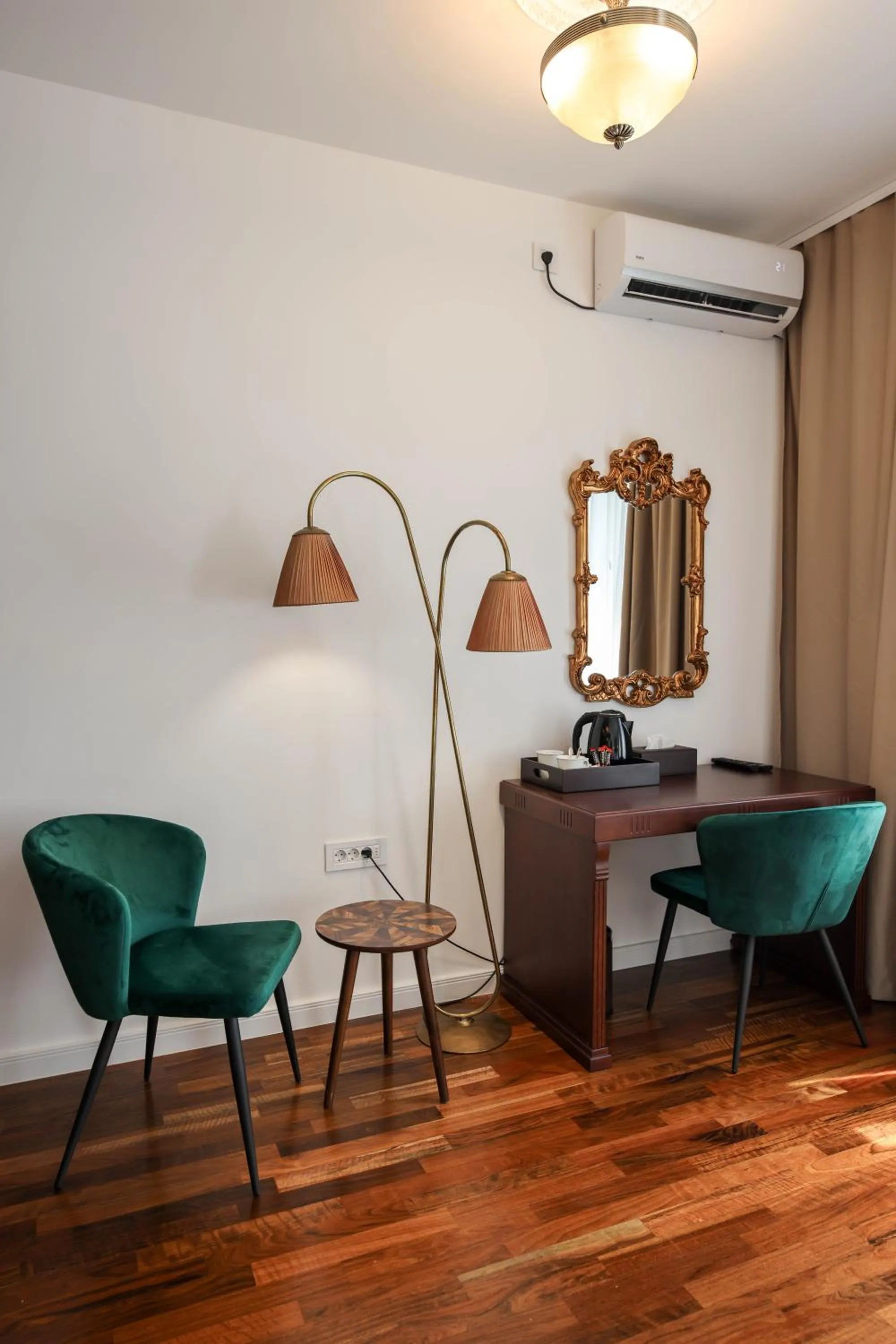 Seating area in Villa 1927