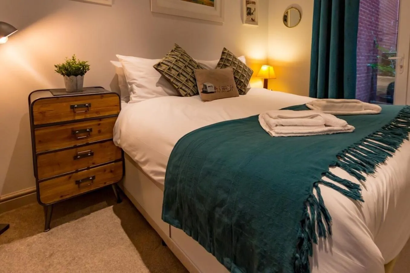 Bed in Walpole Bay 2 bed Stunning Garden Apt By Adliv