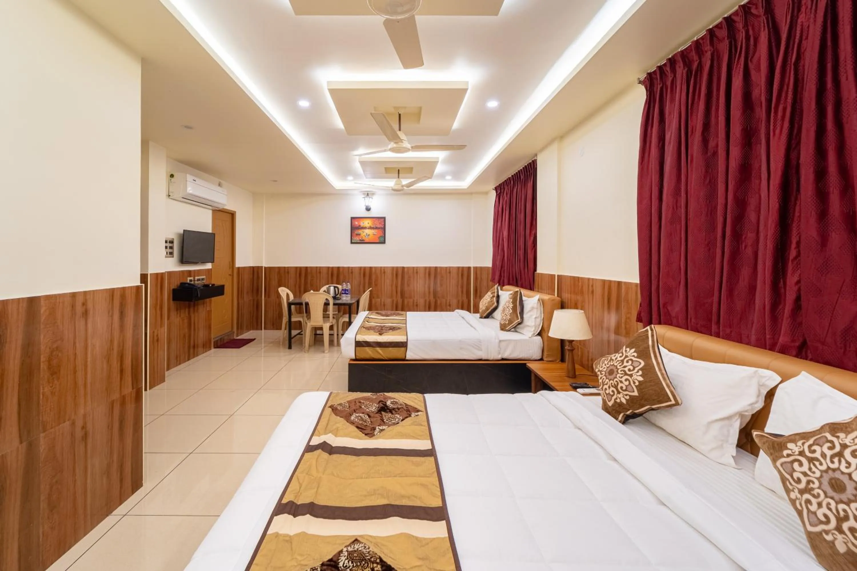 Bed in Pondy Stay
