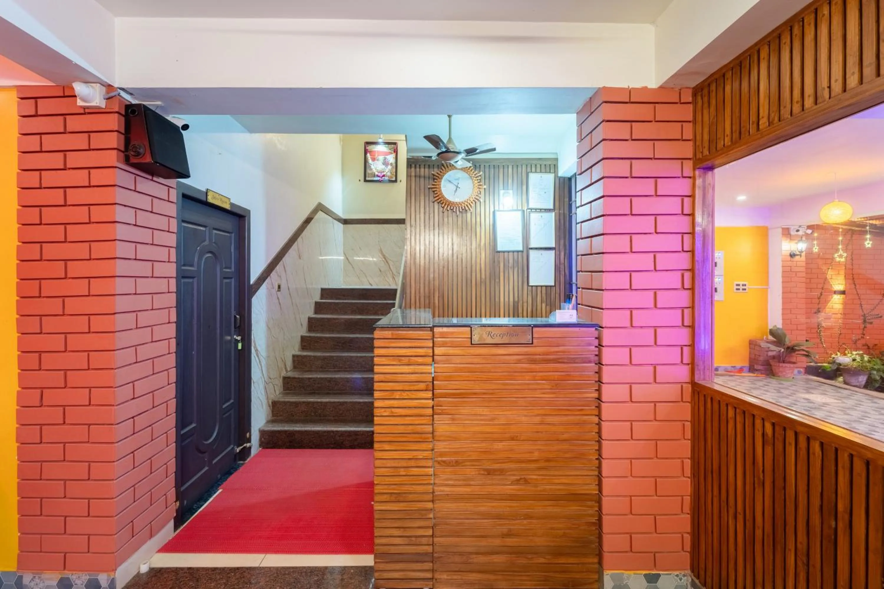 Lobby or reception in Pondy Stay