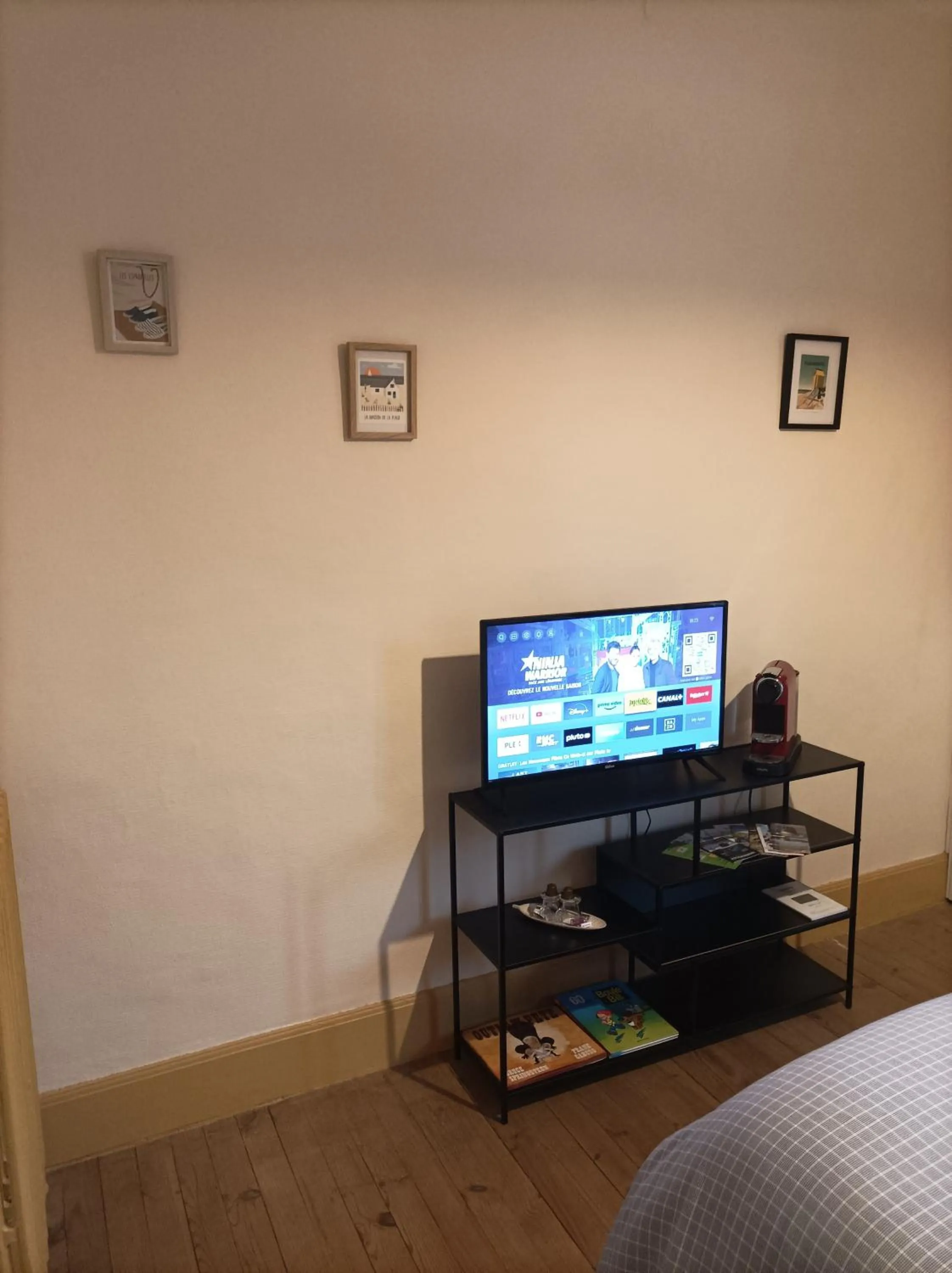 Bed in LE 16 CHAMBRES D'HÔTE