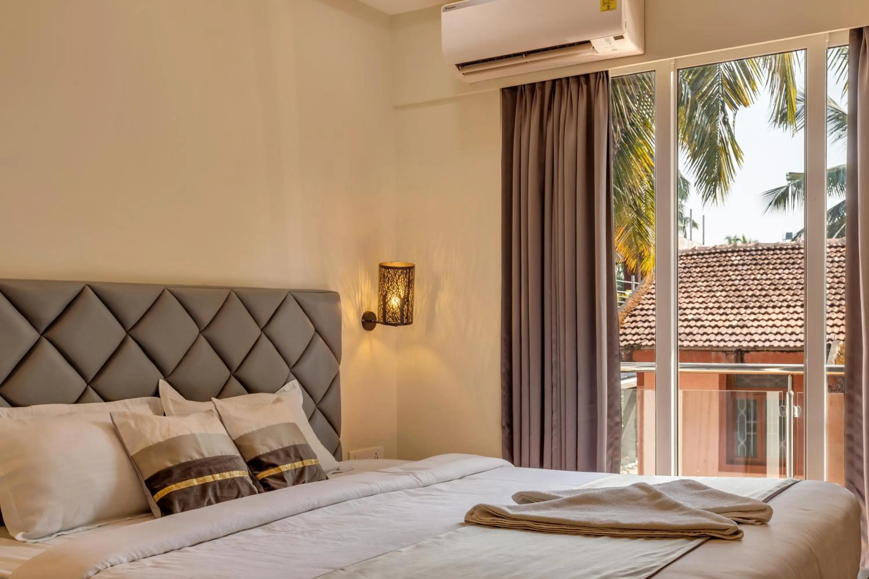 Bed in La baga Beach Hotel