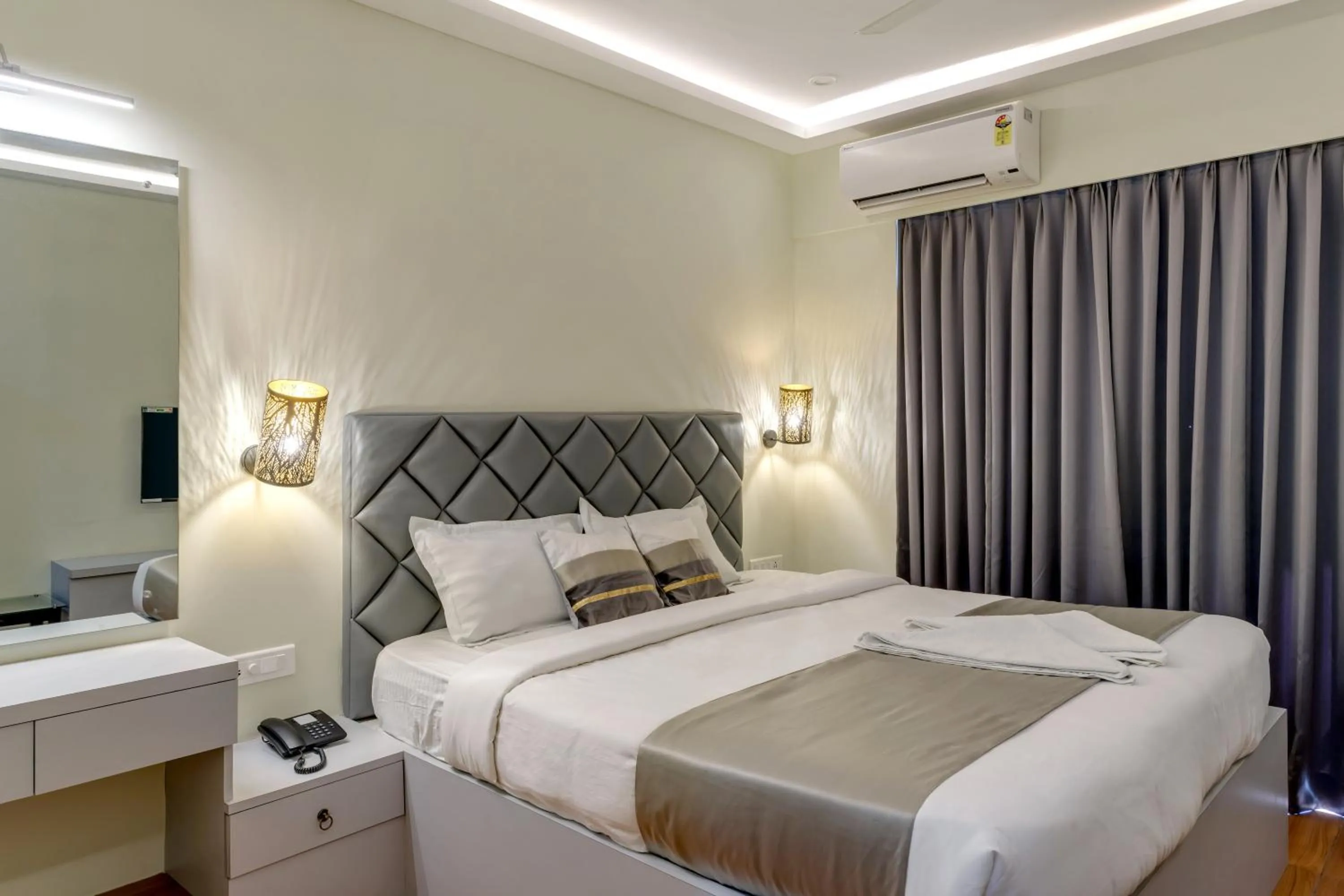 Photo of the whole room, Bed in La baga Beach Hotel