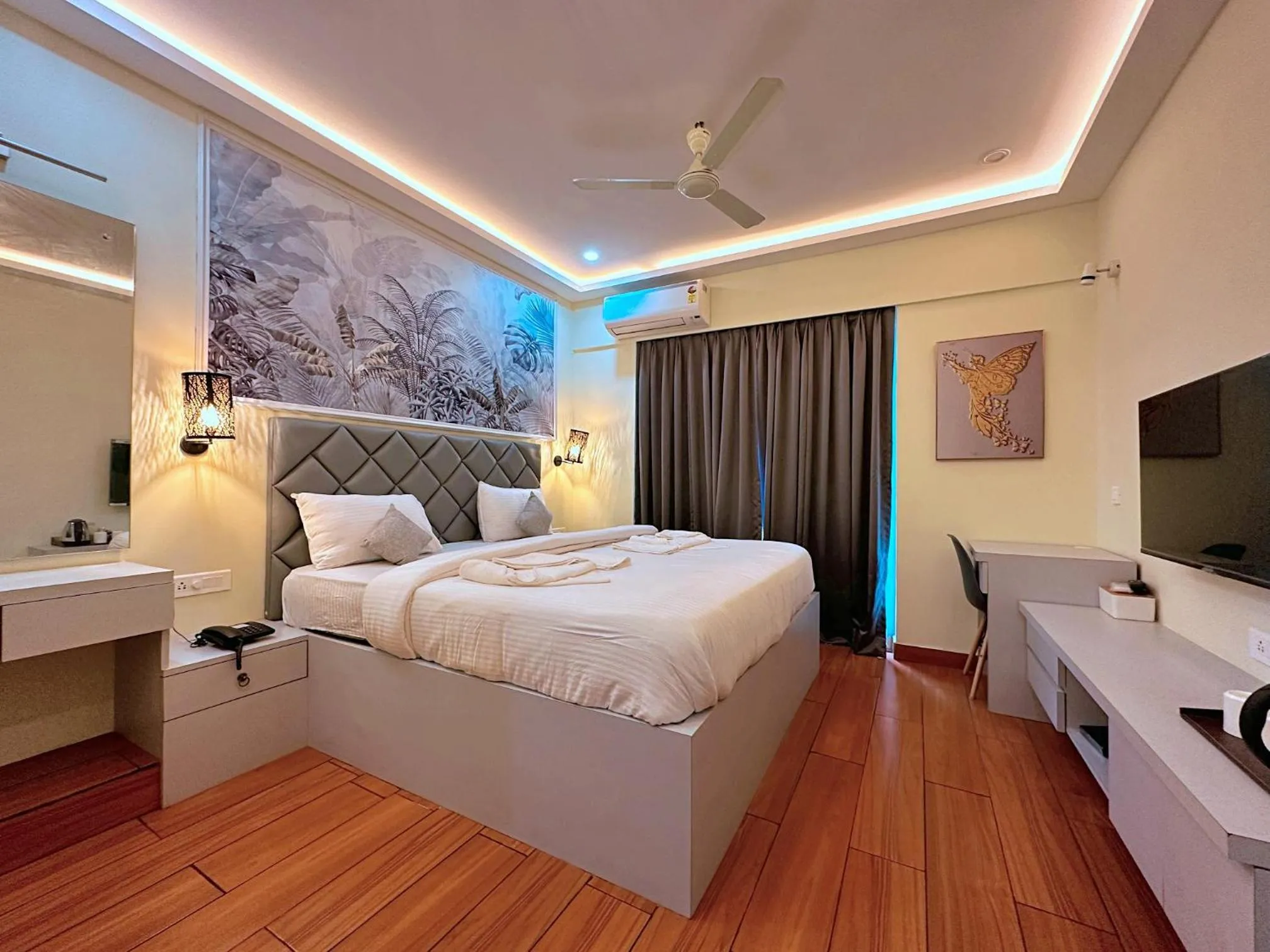 Photo of the whole room, Bed in La baga Beach Hotel