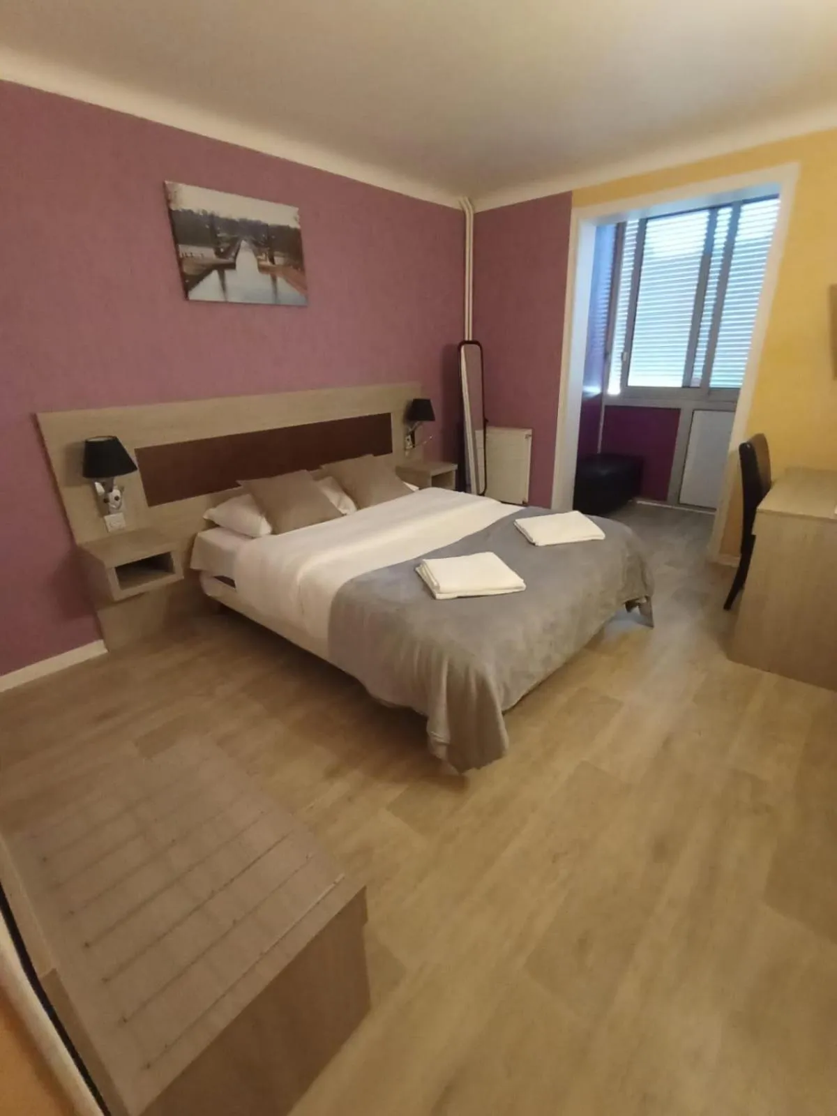 Bed in Auberge du pont canal