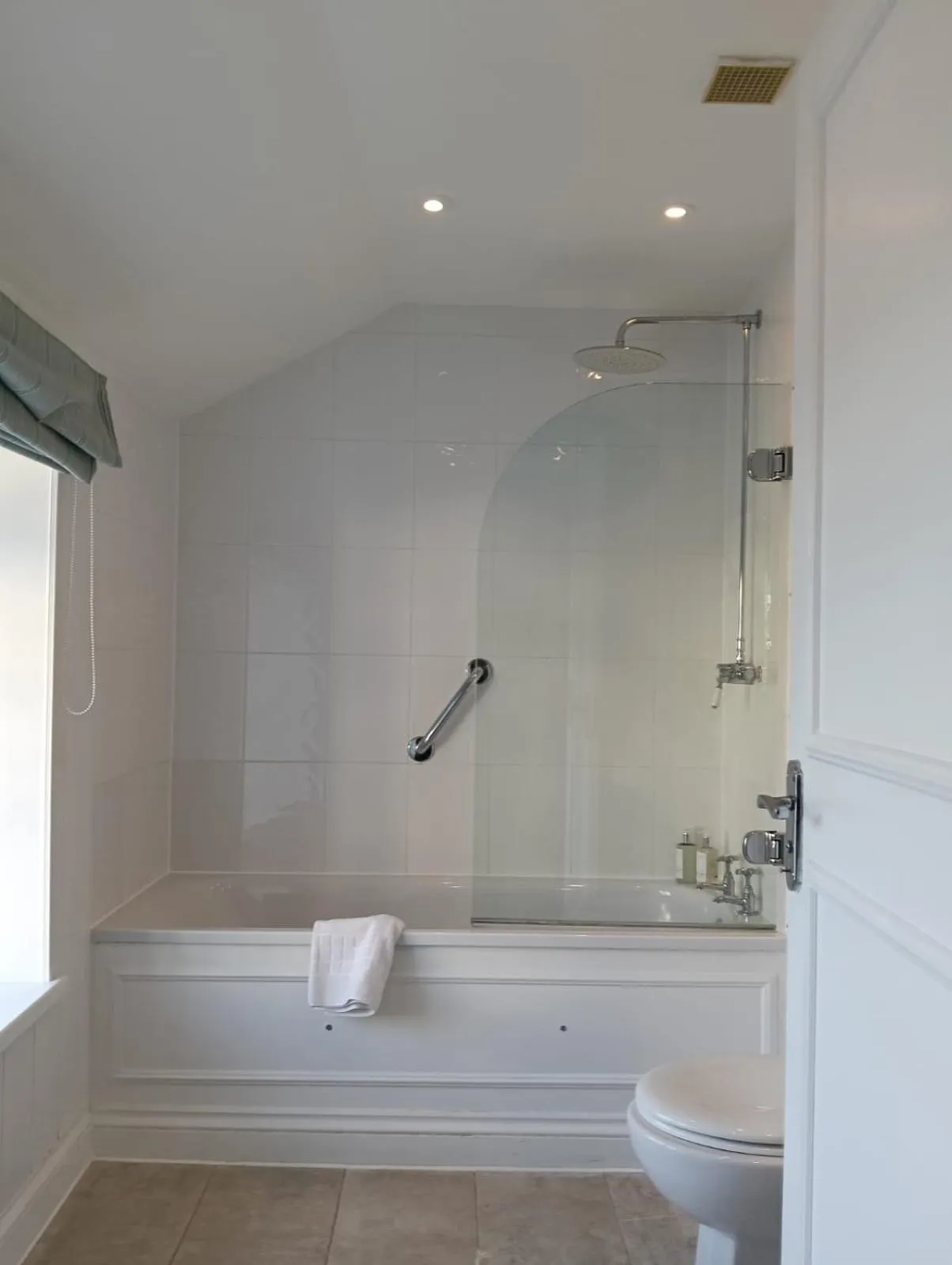 Bathroom in Lugger Hotel ‘A Bespoke Hotel’