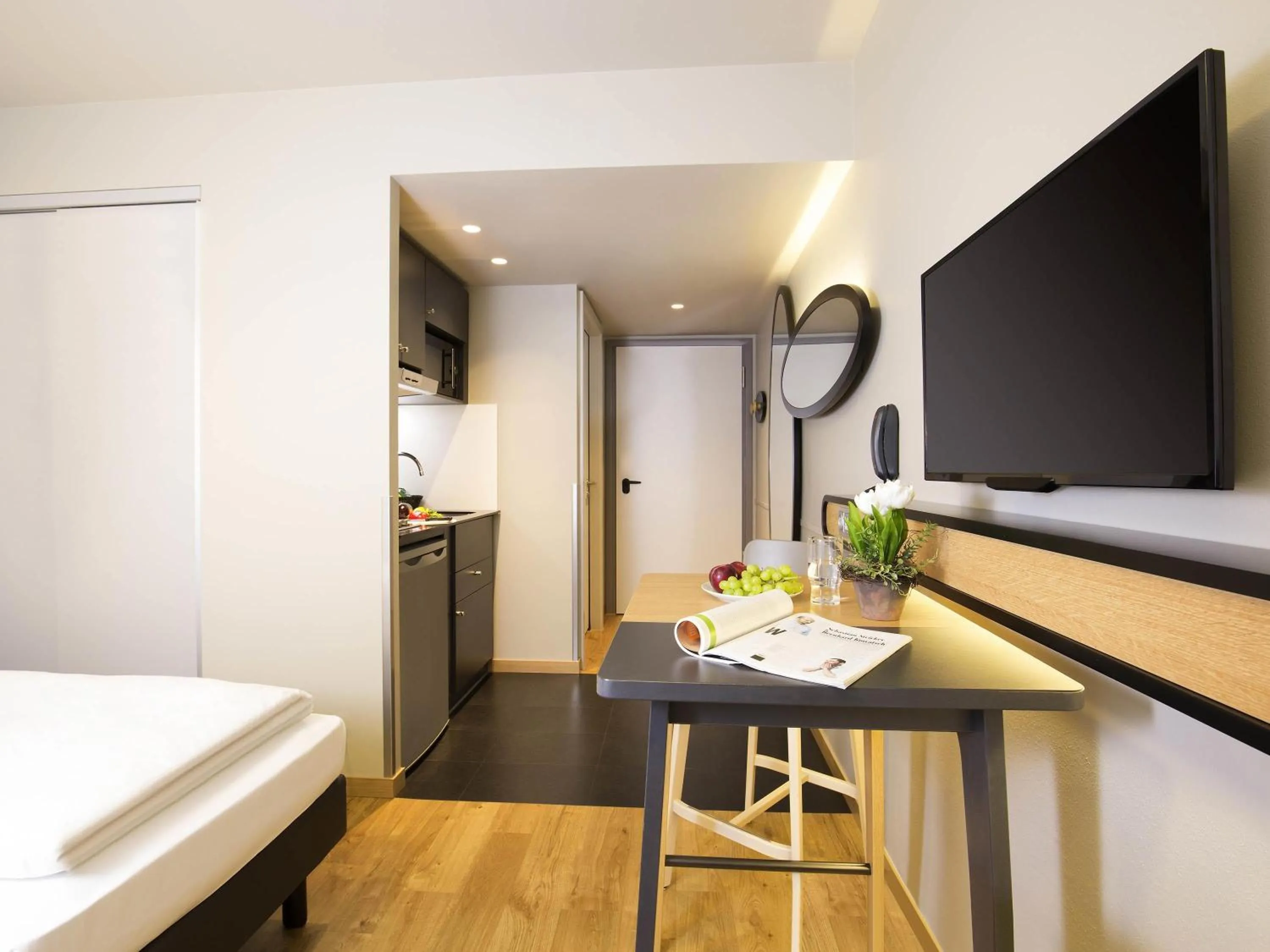 Bedroom, Bed in Aparthotel Adagio access München City Olympiapark