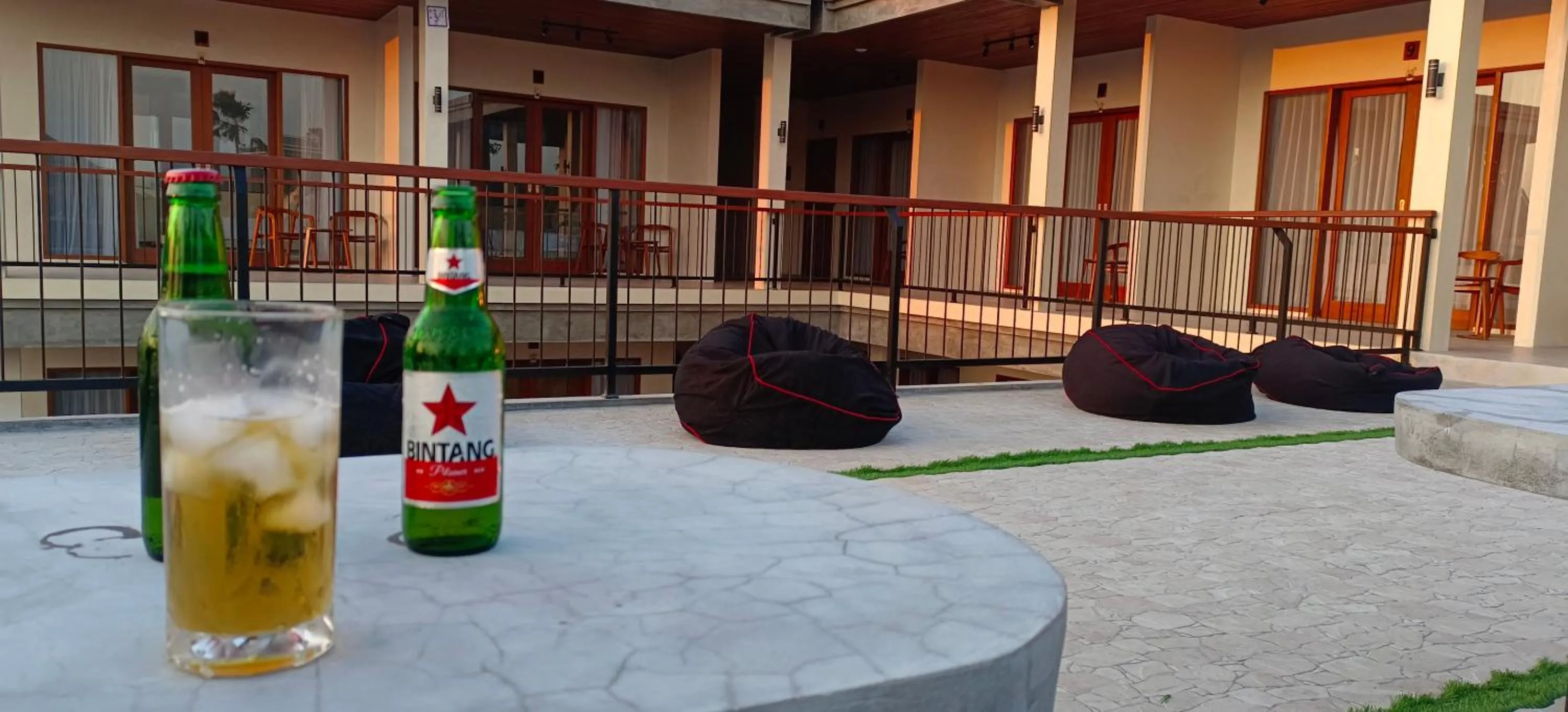 FULLMOON CANGGU Nelayan