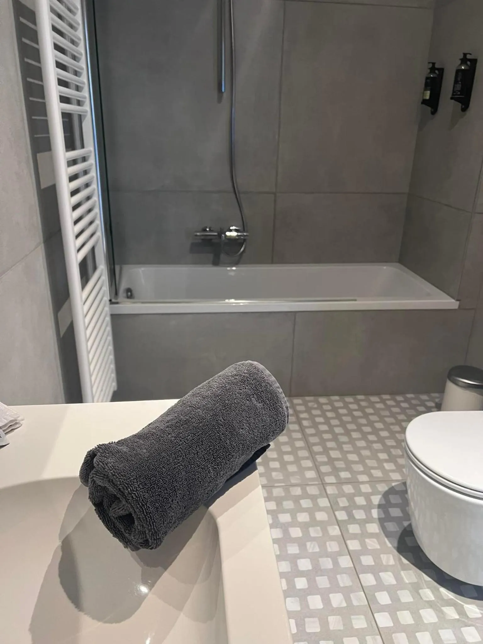 Bathroom in Le Presbytère de Sautour