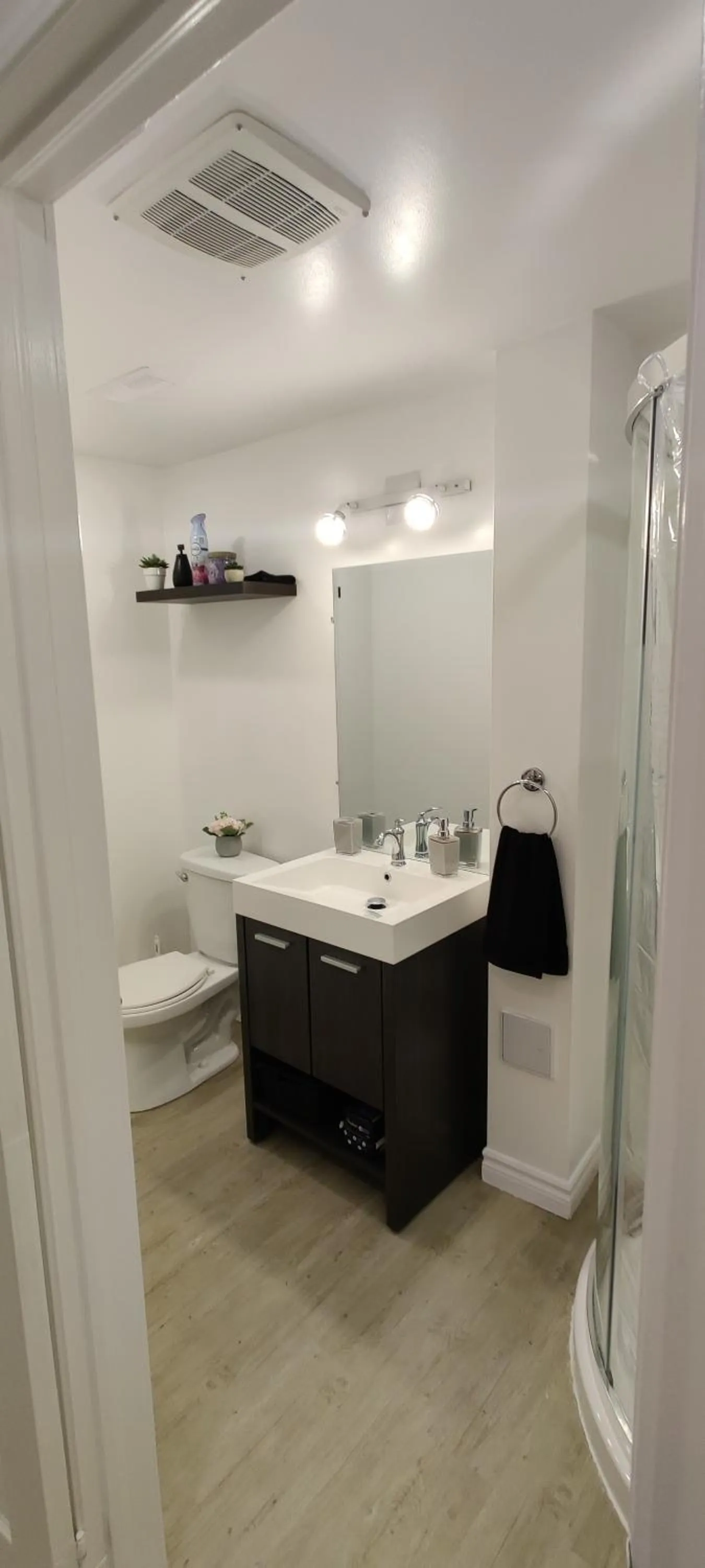 Toilet in Lovely apartment house