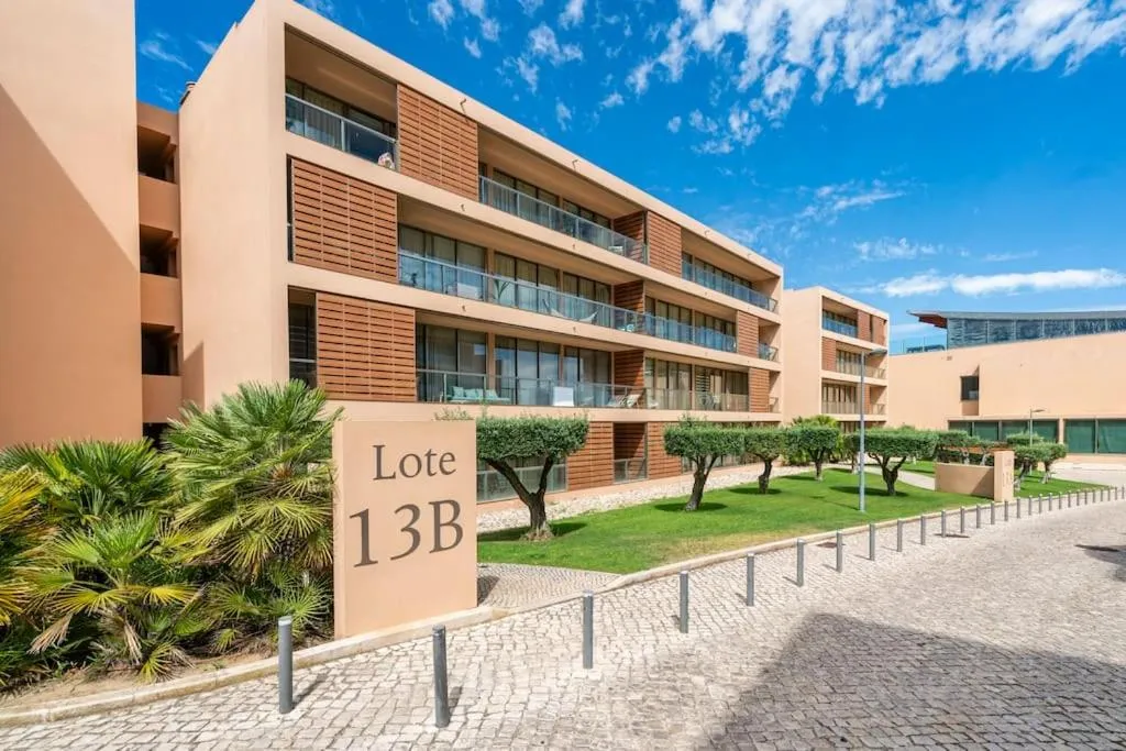 Property building in Herdade dos Salgados Harmonia