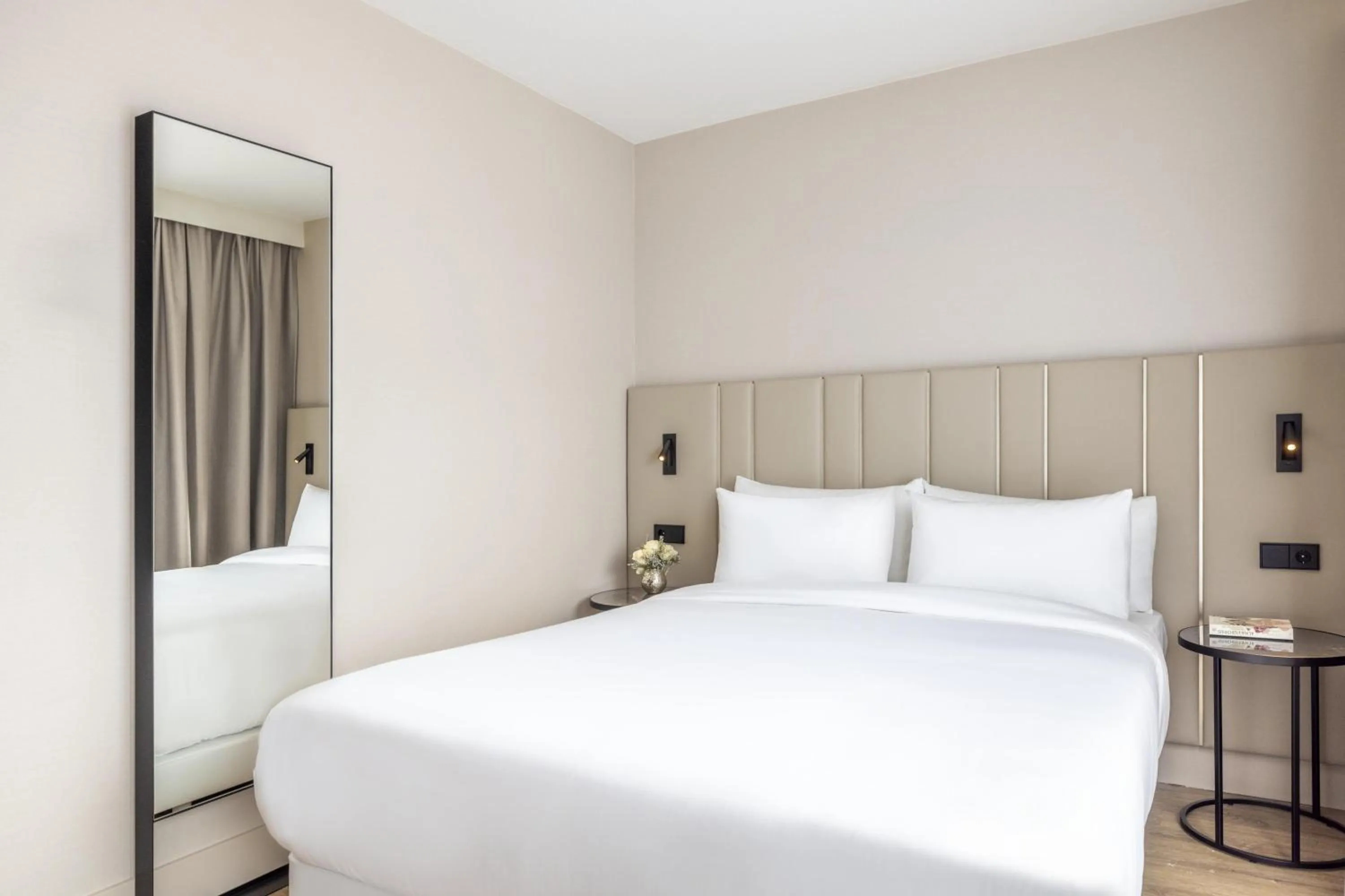 Bedroom, Bed in NH Amsterdam Leidseplein