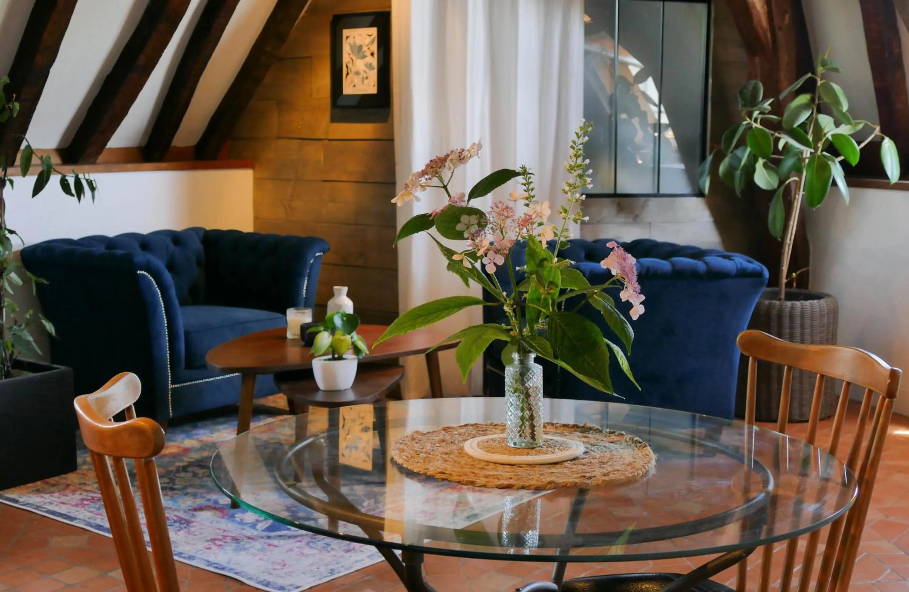 Living room in Suite Toussaint - Calme & Authentique