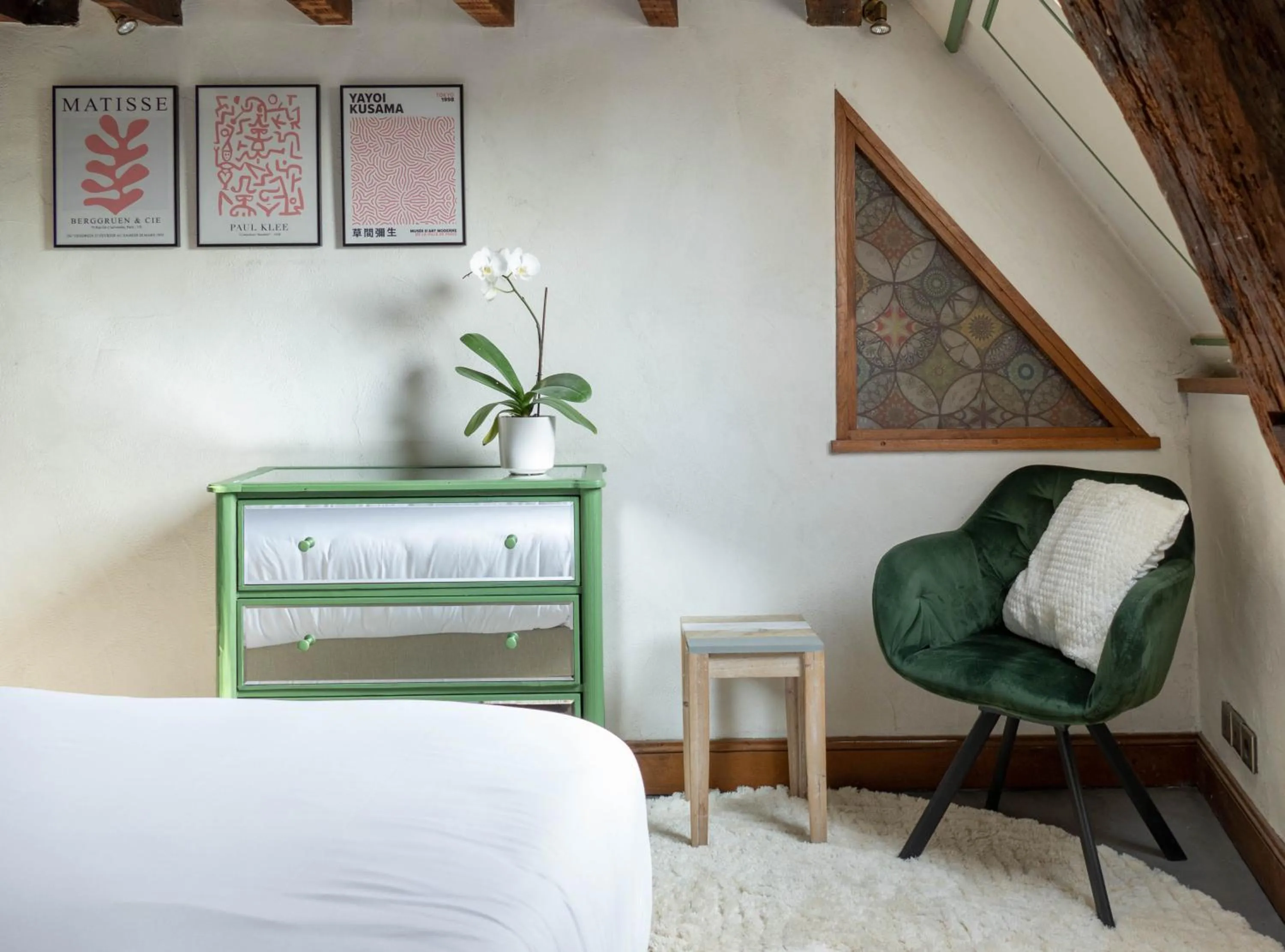 Bed in Suite Toussaint - Calme & Authentique