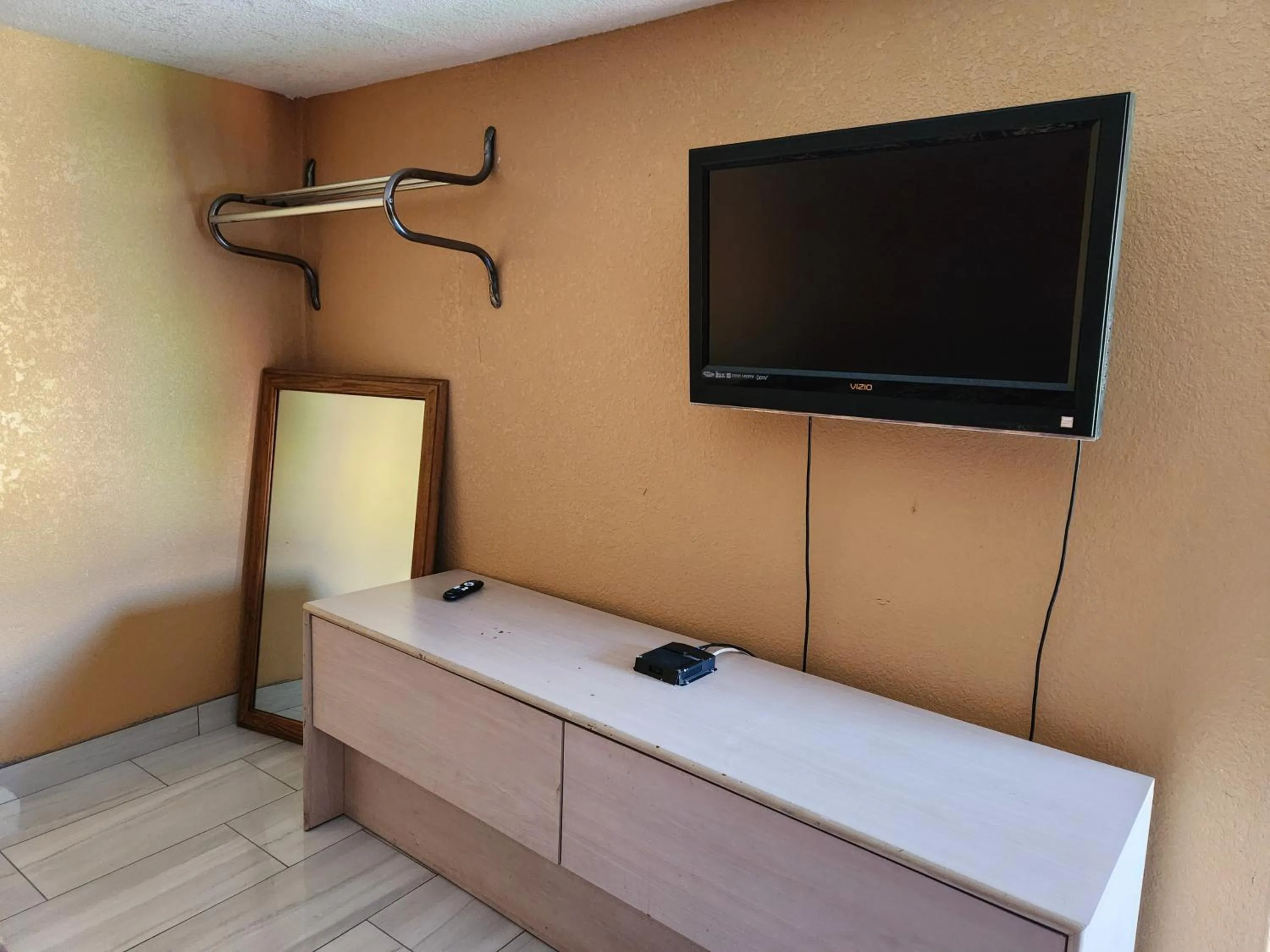 Two Palms Motel