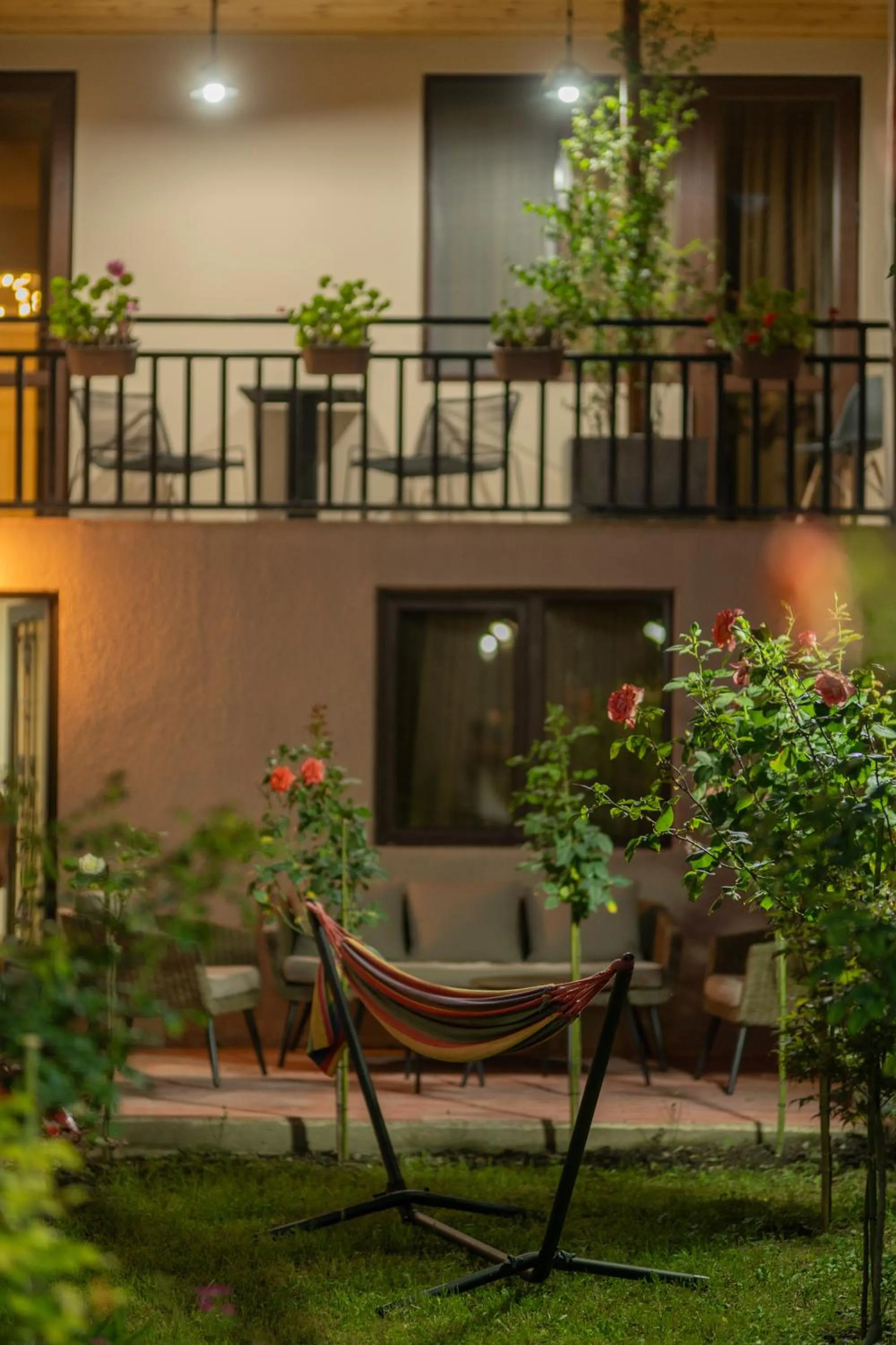 Garden in Kera Rooms