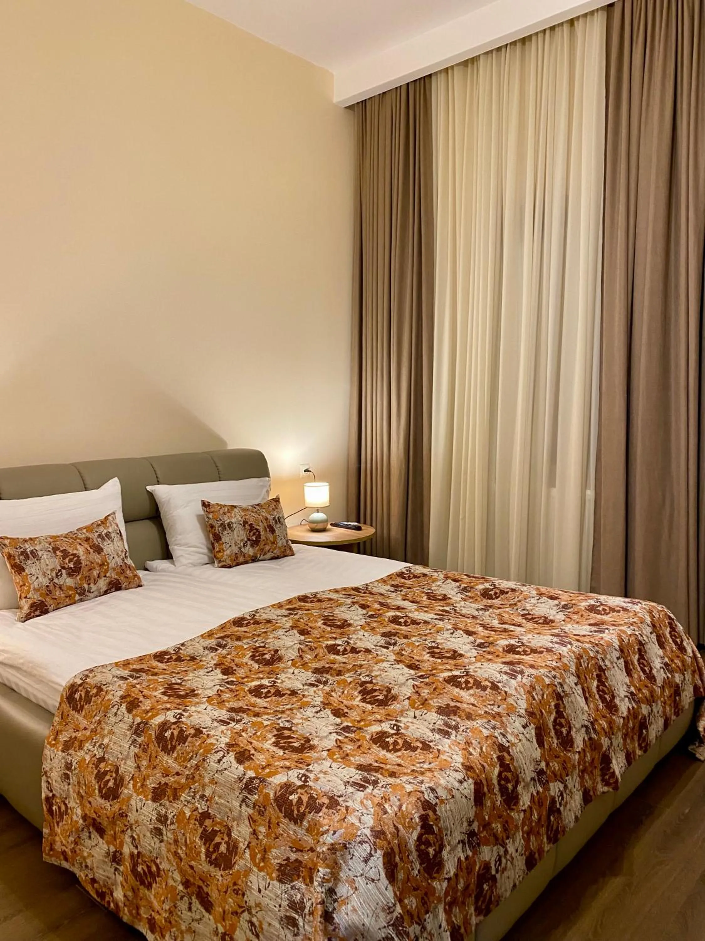 Bedroom, Bed in Kera Rooms