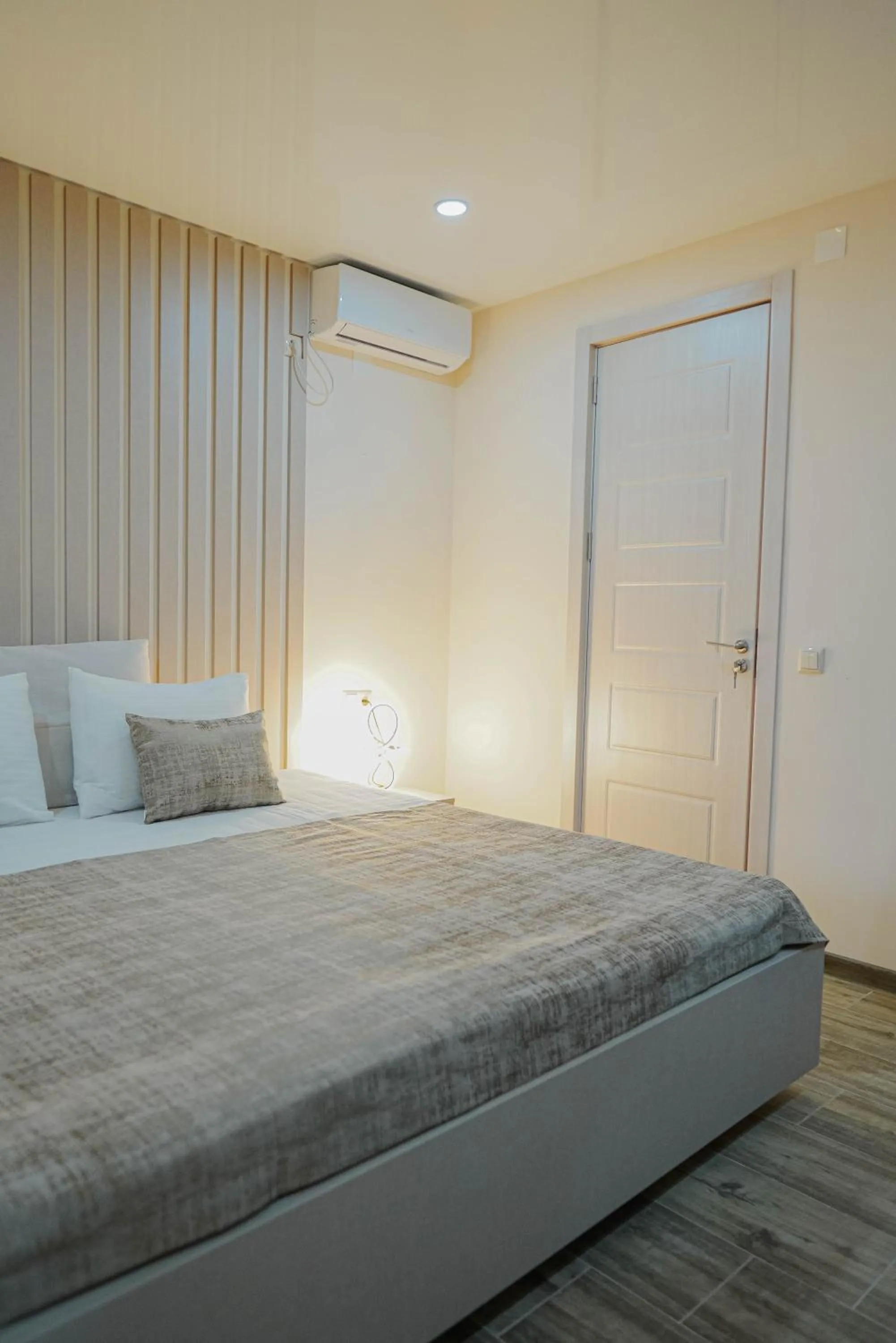 Bedroom, Bed in Kera Rooms