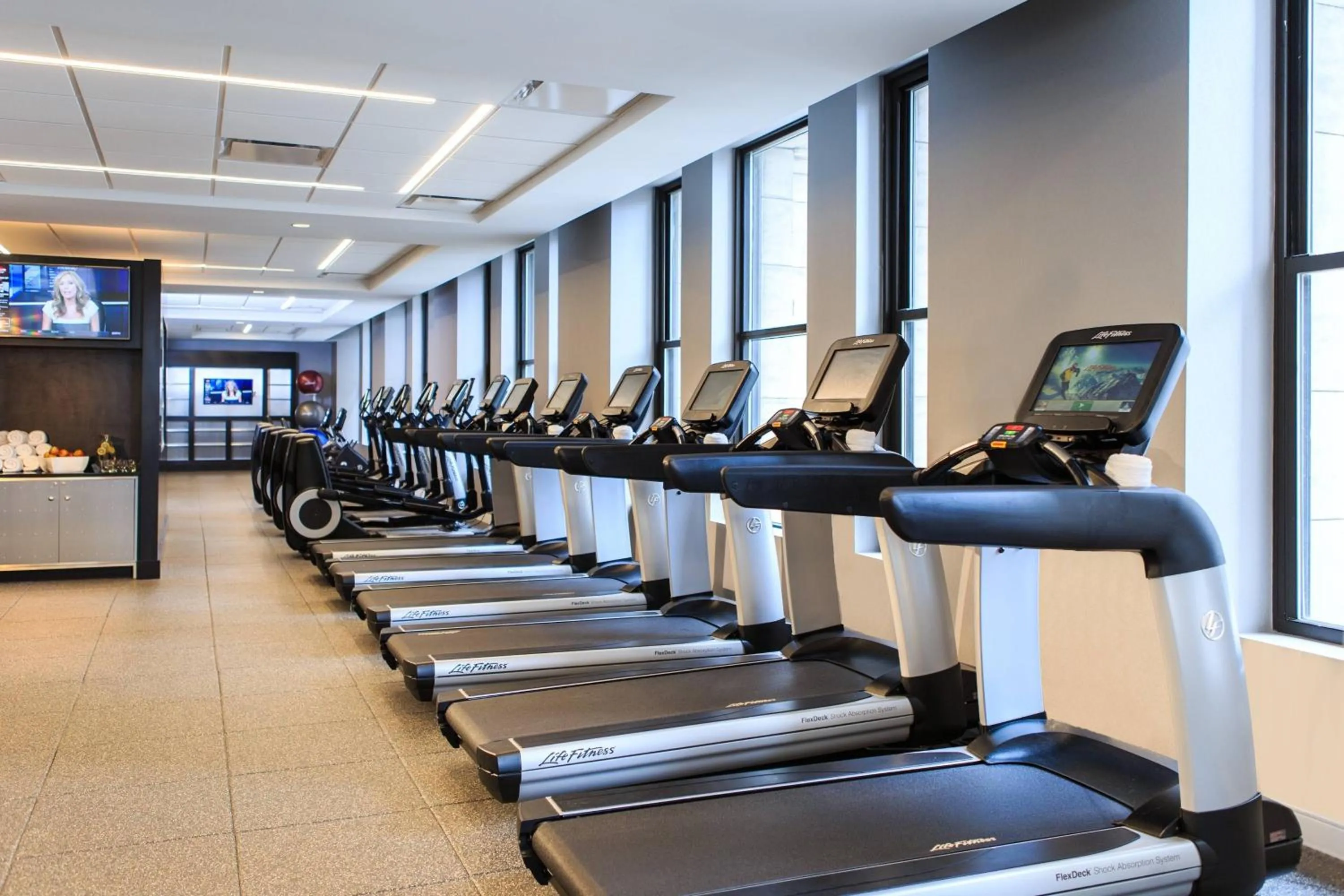 Fitness centre/facilities in Renaissance Cincinnati Downtown Hotel
