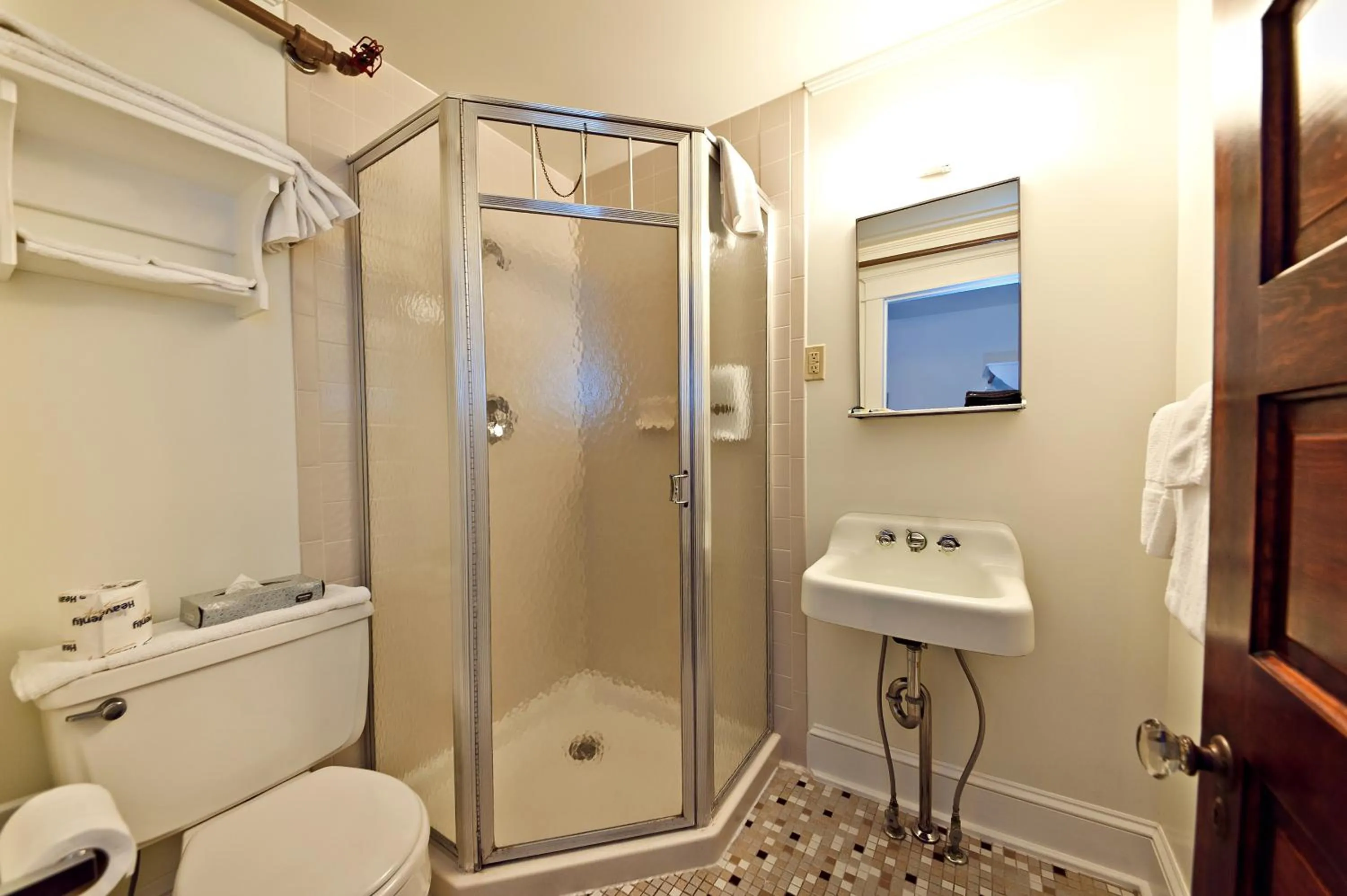 Bathroom in Lankford Hotel and Lodge