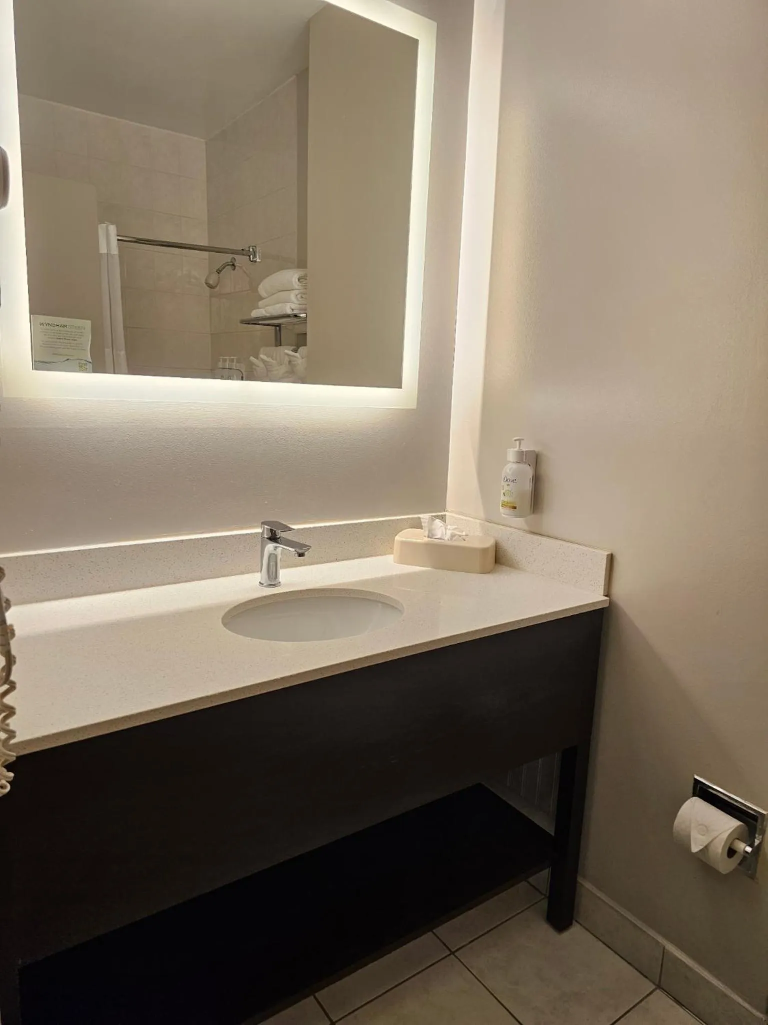 Bathroom in Super 8 by Wyndham Thunder Bay