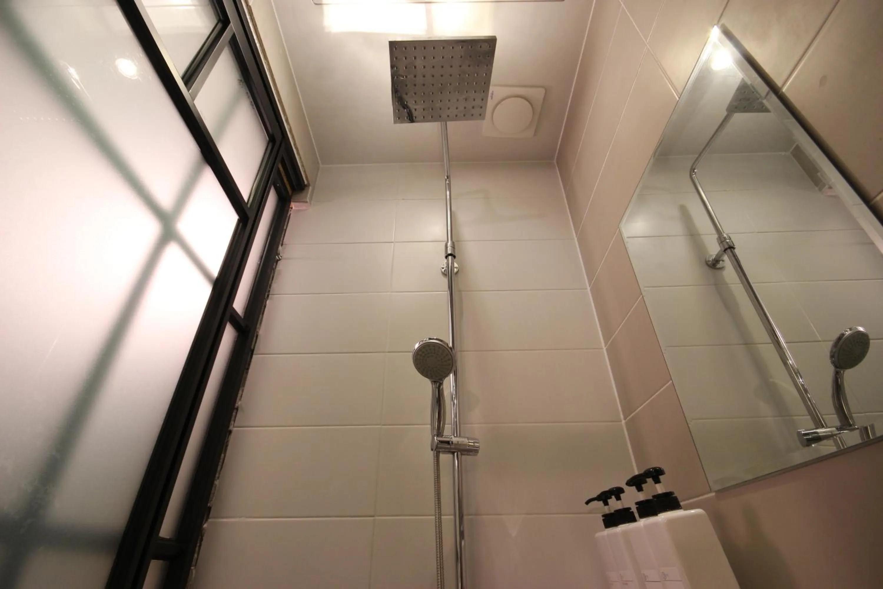 Shower in Hotel 25 Seomyeon