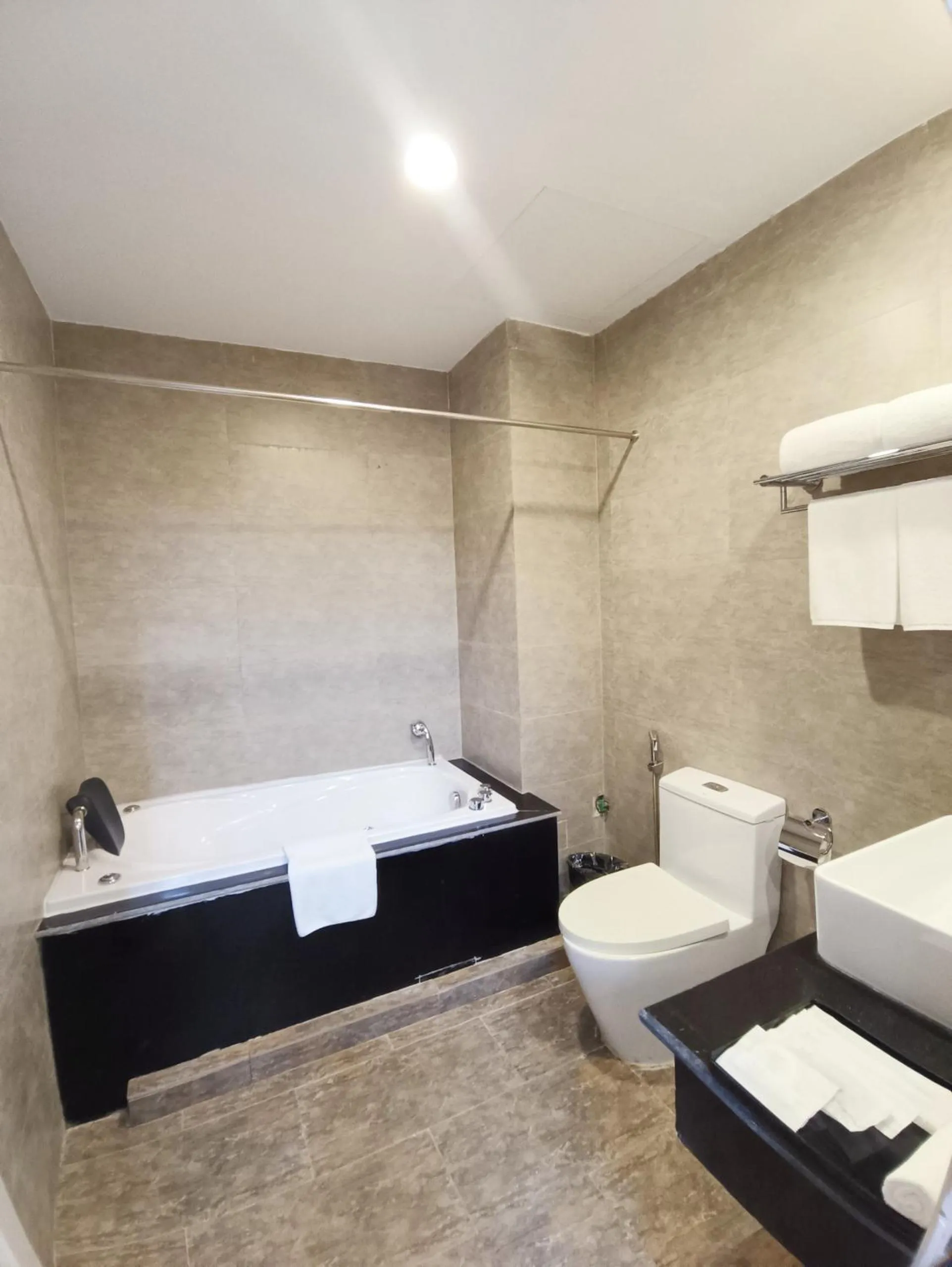 Shower in Mường Thanh Grand Dien Bien Phu Hotel