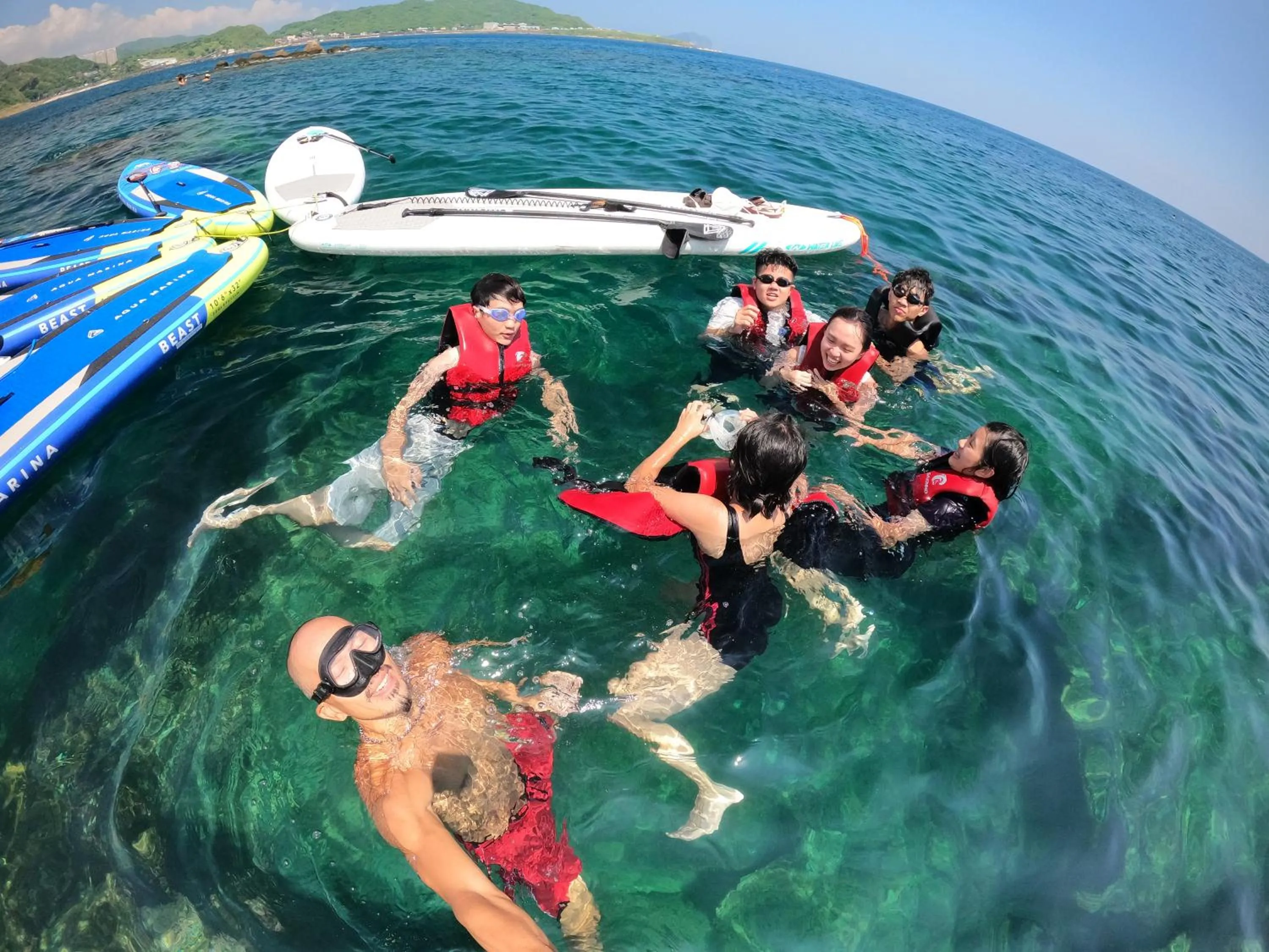 Canoeing in On My Way Jiufen Hostel 途中九份青旅民宿