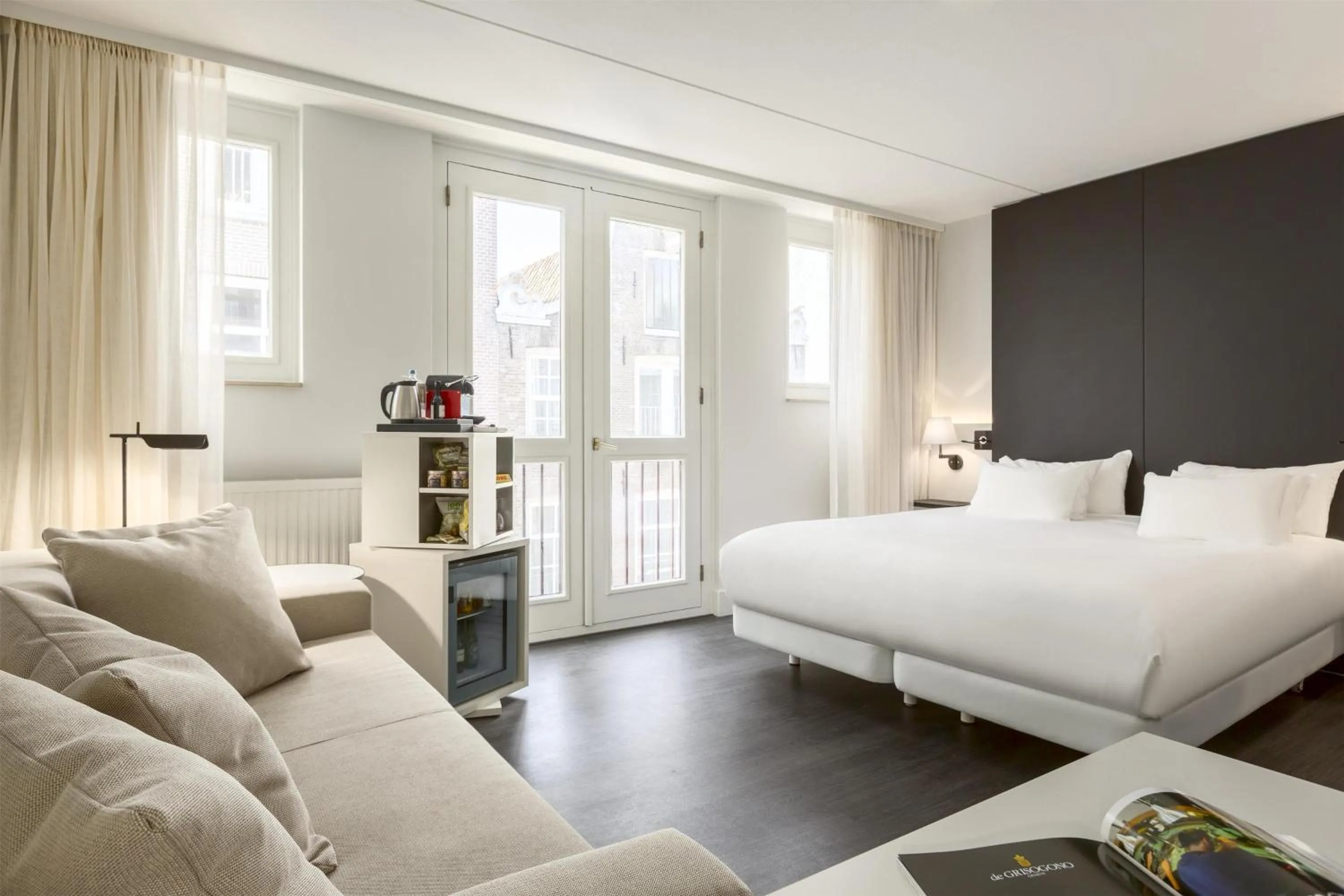 Bedroom, Bed in NH Collection Amsterdam Barbizon Palace