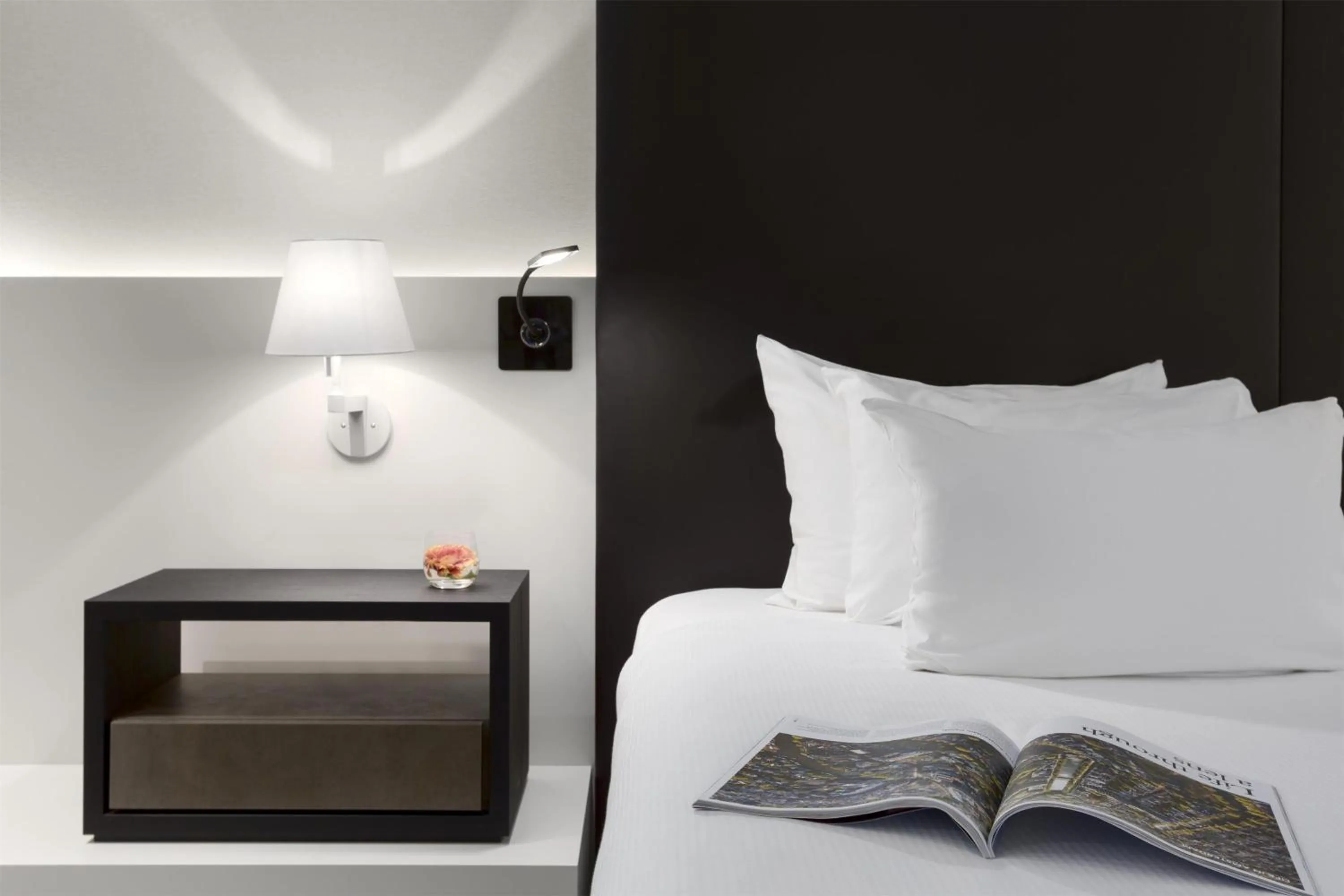 Bedroom, Bed in NH Collection Amsterdam Barbizon Palace