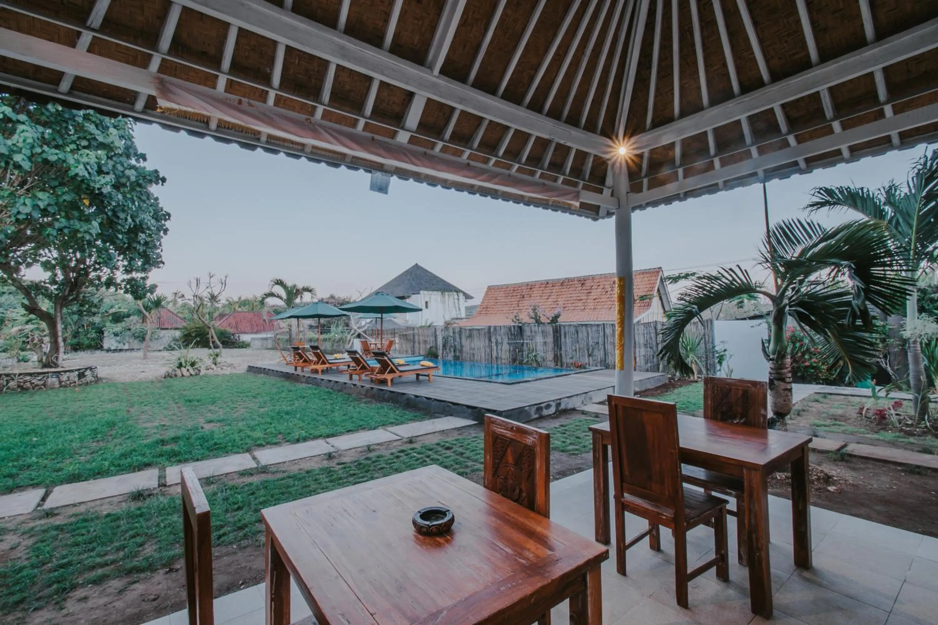 Restaurant/places to eat in Paluh Beach Huts