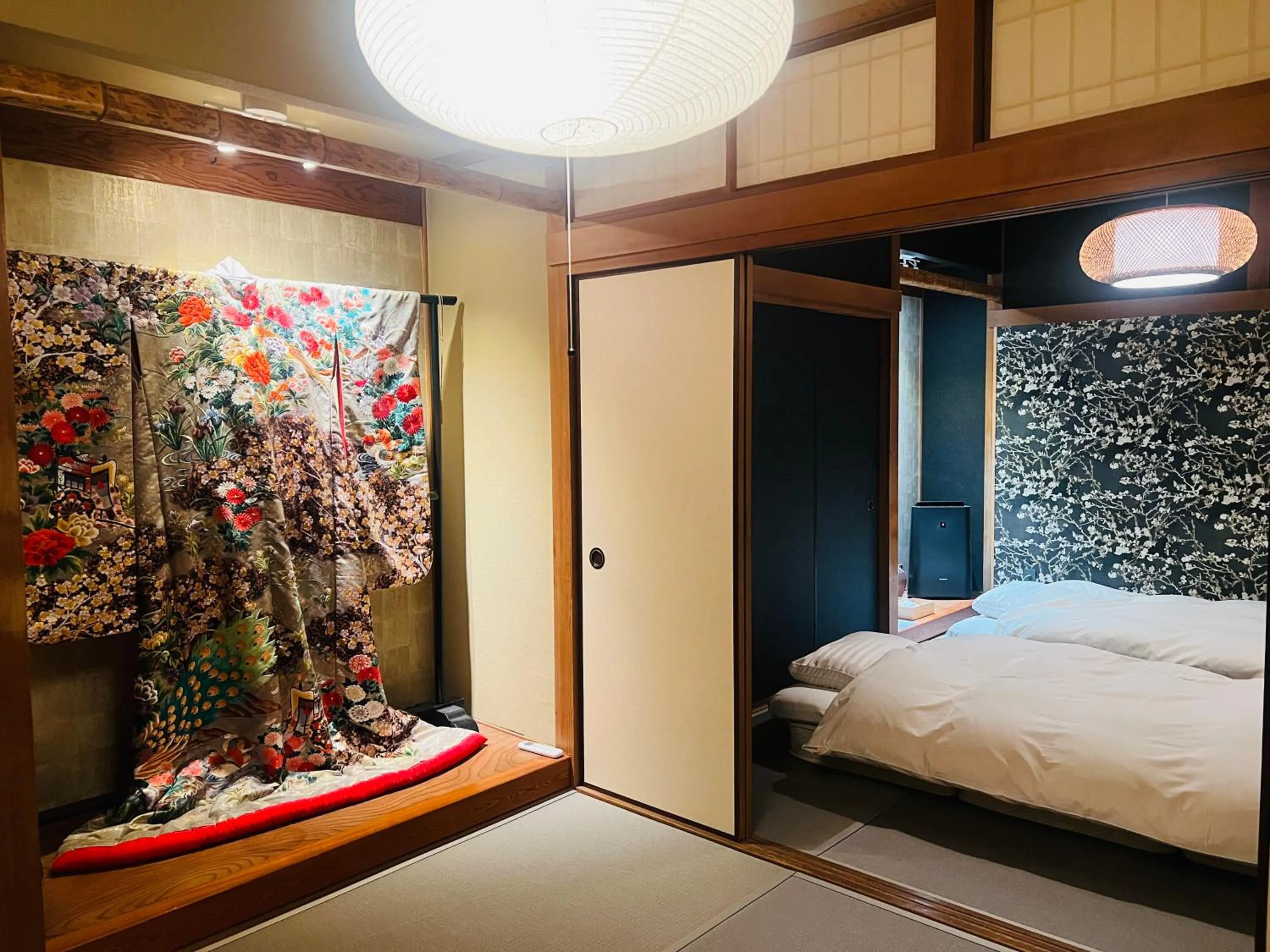 Bedroom, Bed in SIDOU 　INN