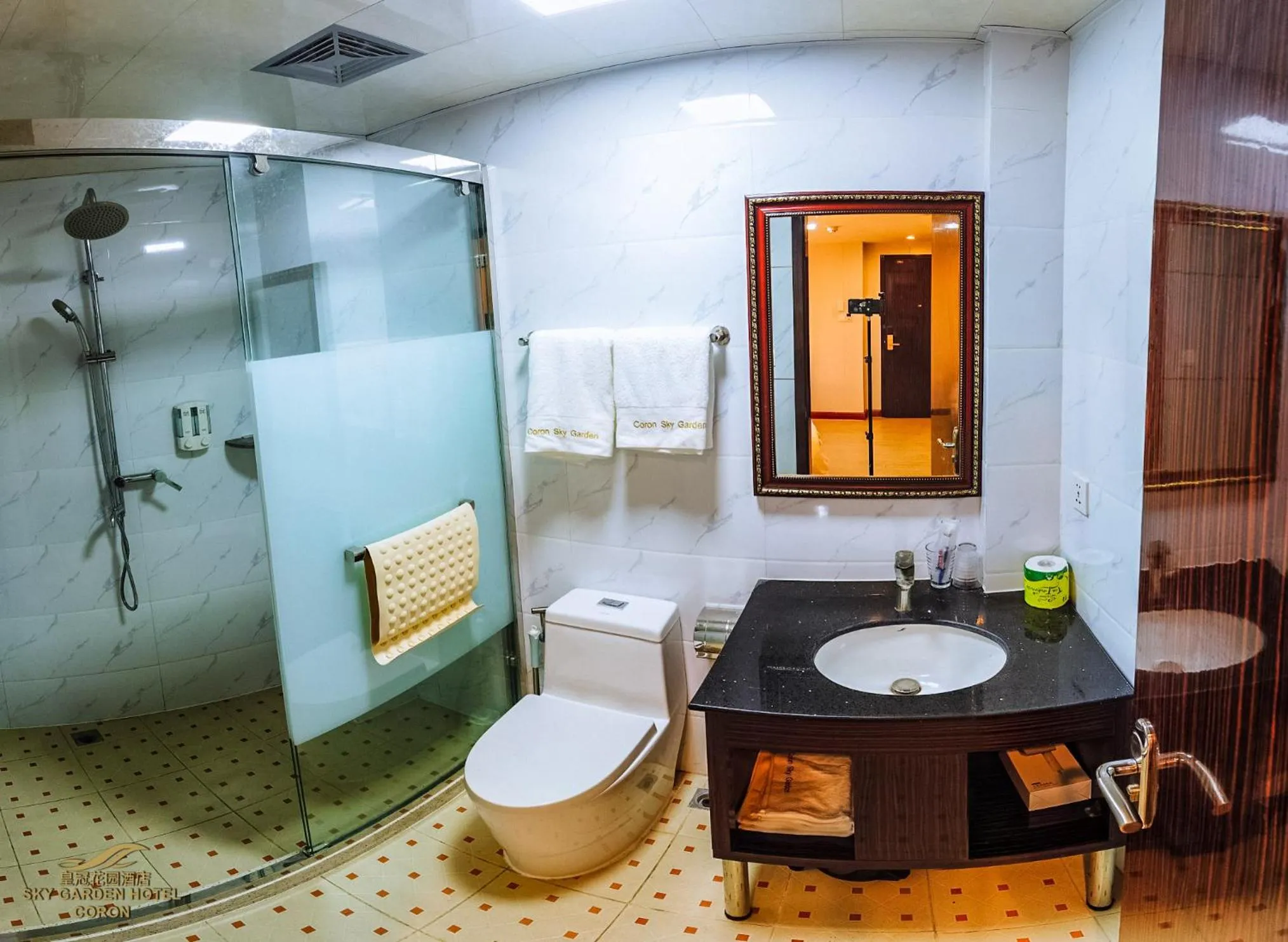 Shower in Sky Garden Hotel