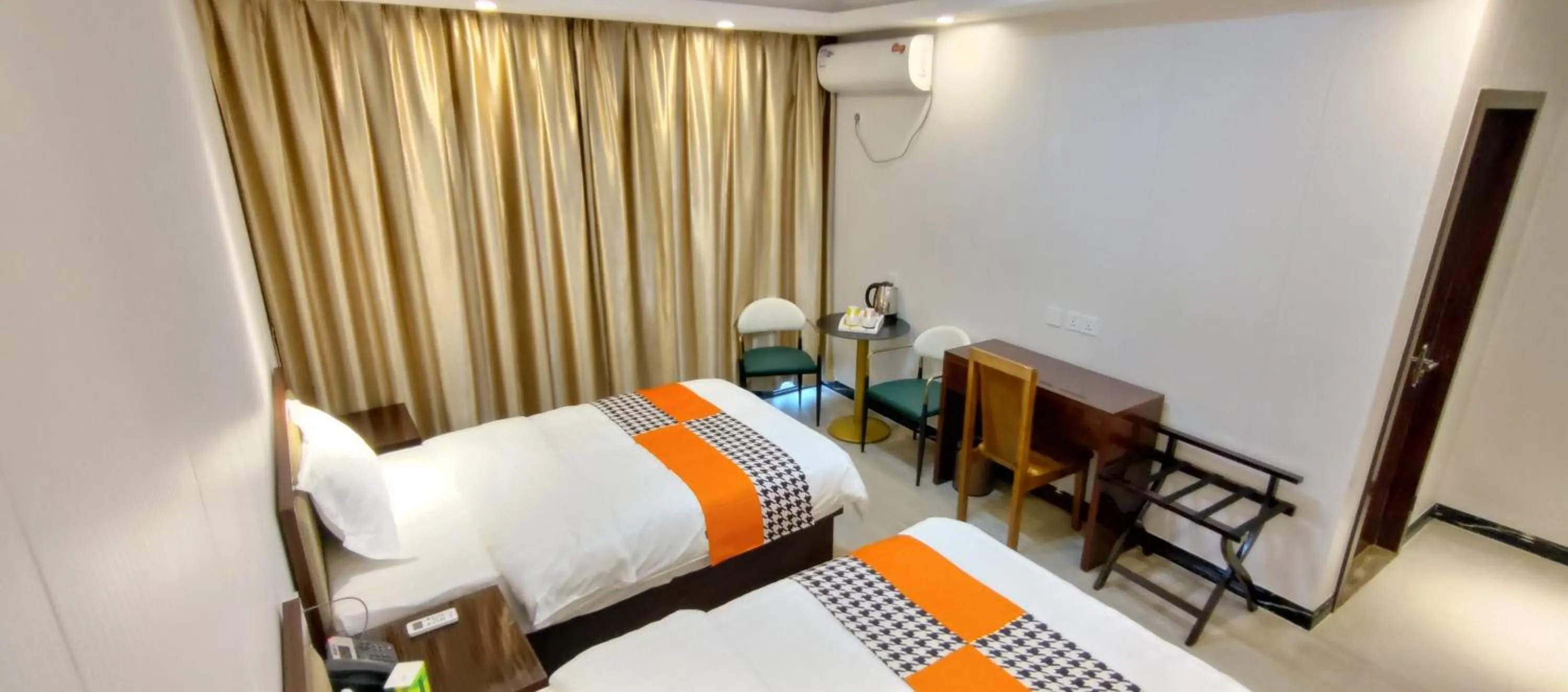 Photo of the whole room, Bed in Sky Garden Hotel