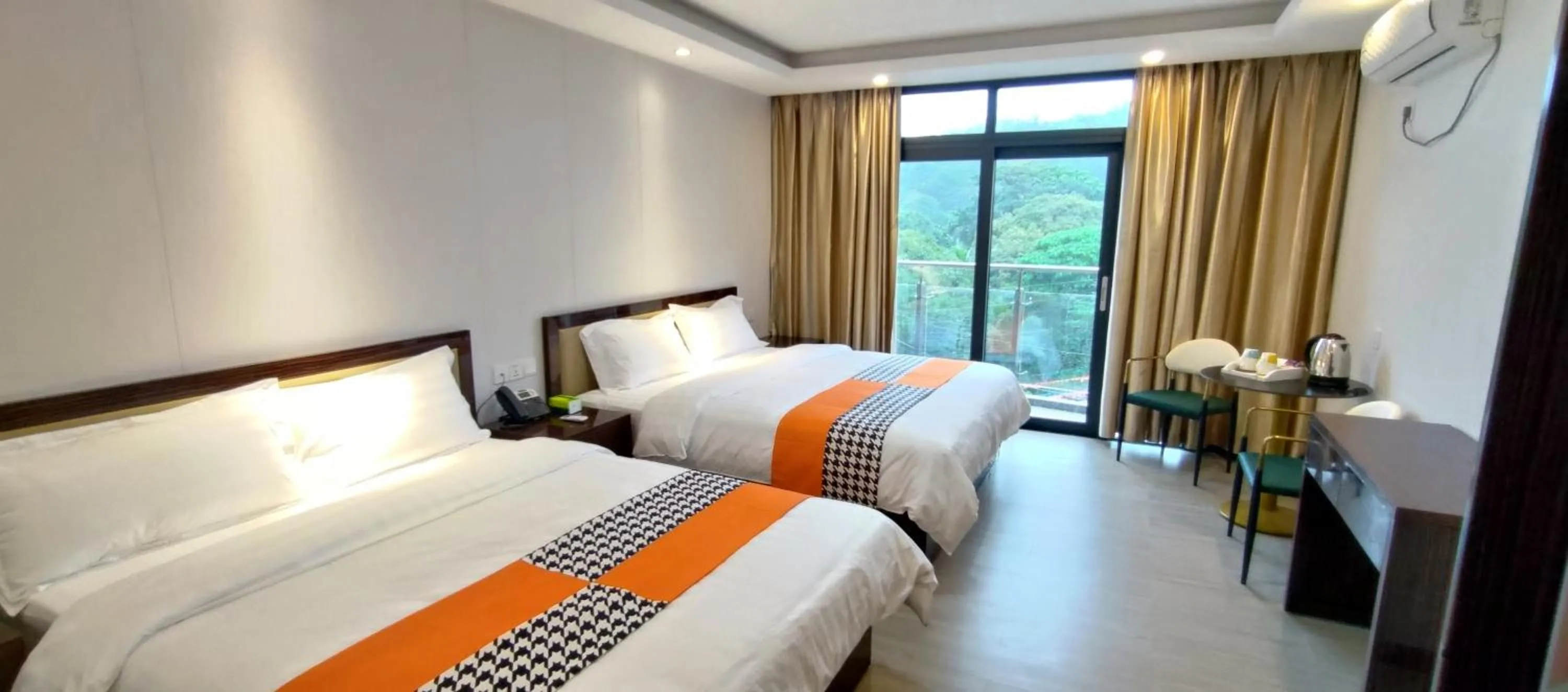 Bed in Sky Garden Hotel