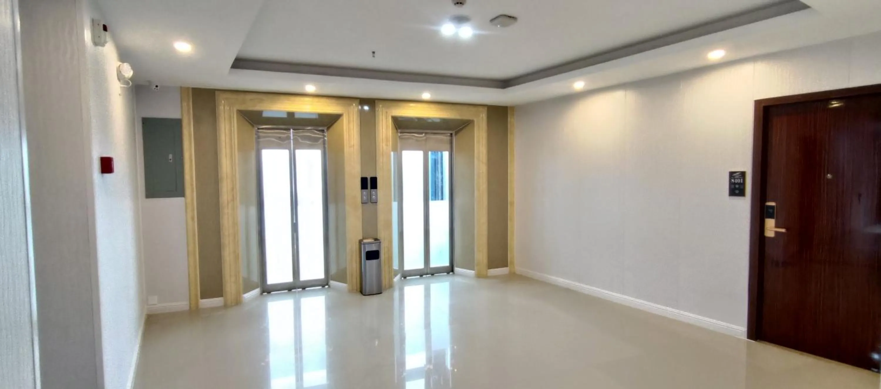 elevator in Sky Garden Hotel