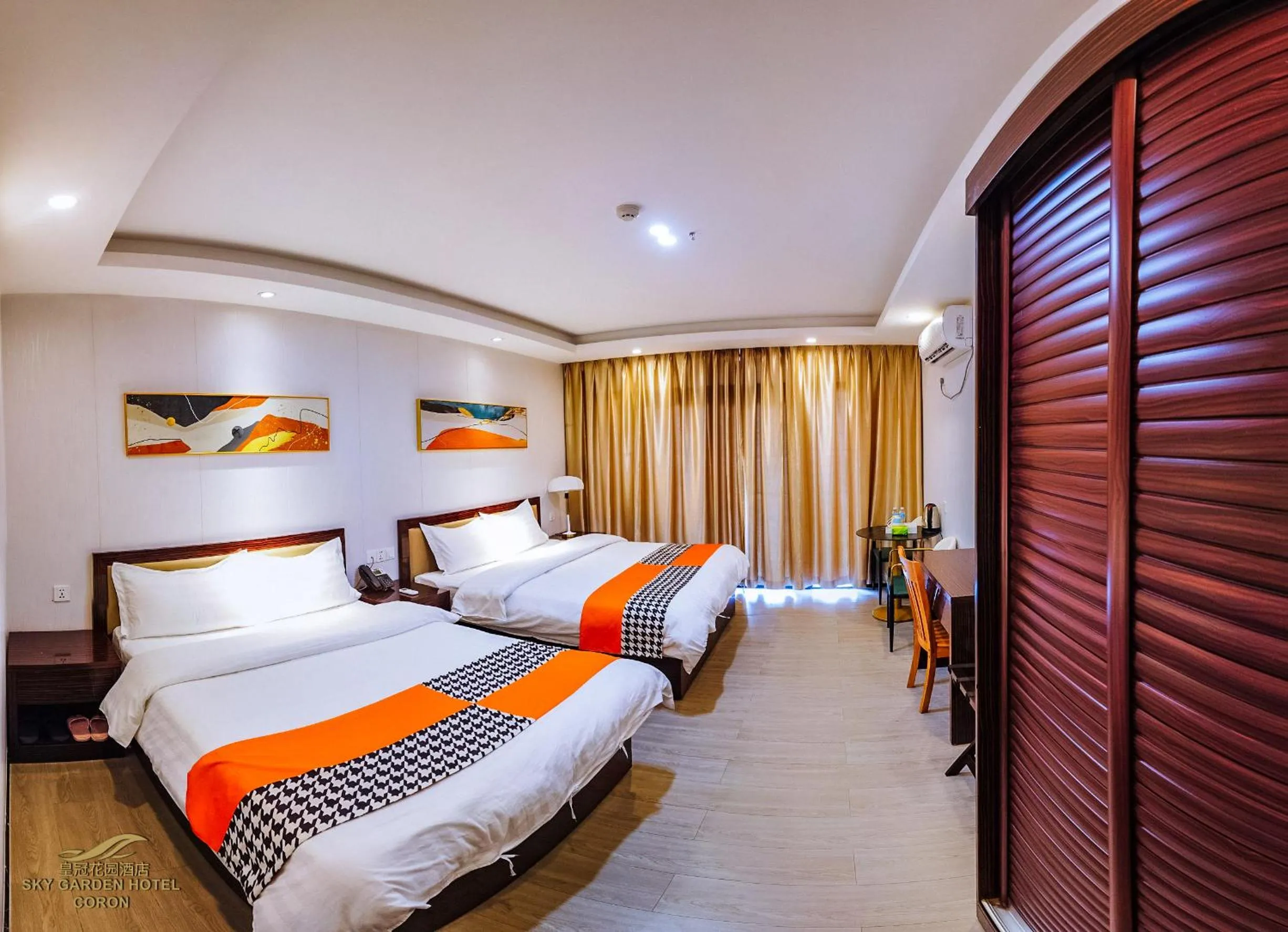 Bed in Sky Garden Hotel