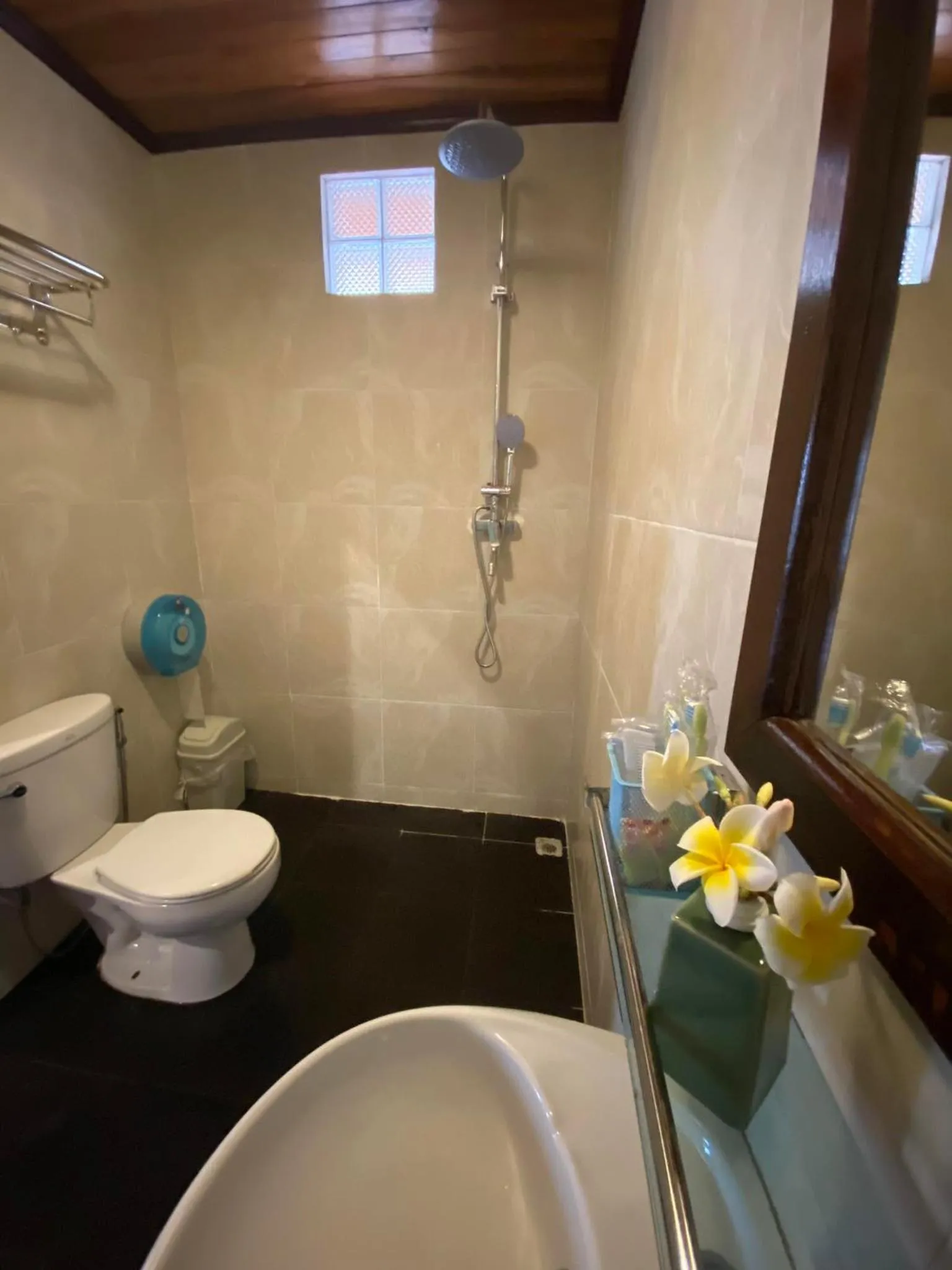 Bathroom in Golden Lotus Boutique Hotel