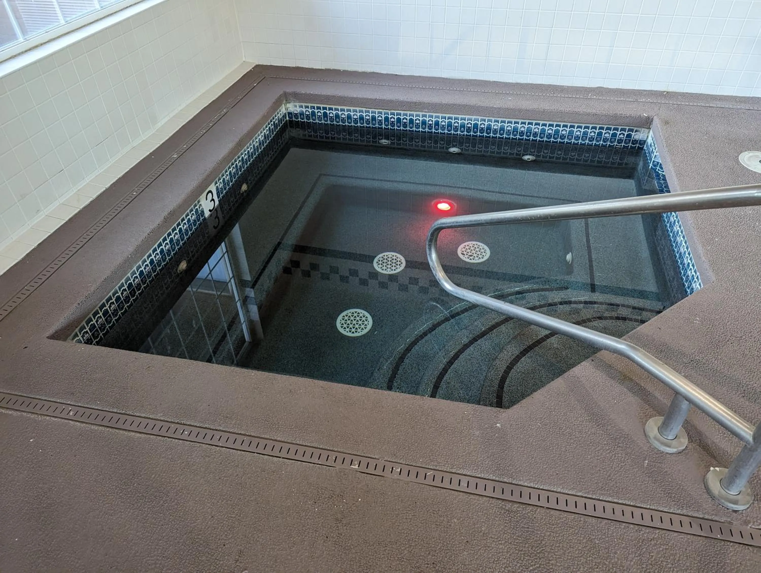 Hot Tub in Toppenish Inn and Suites