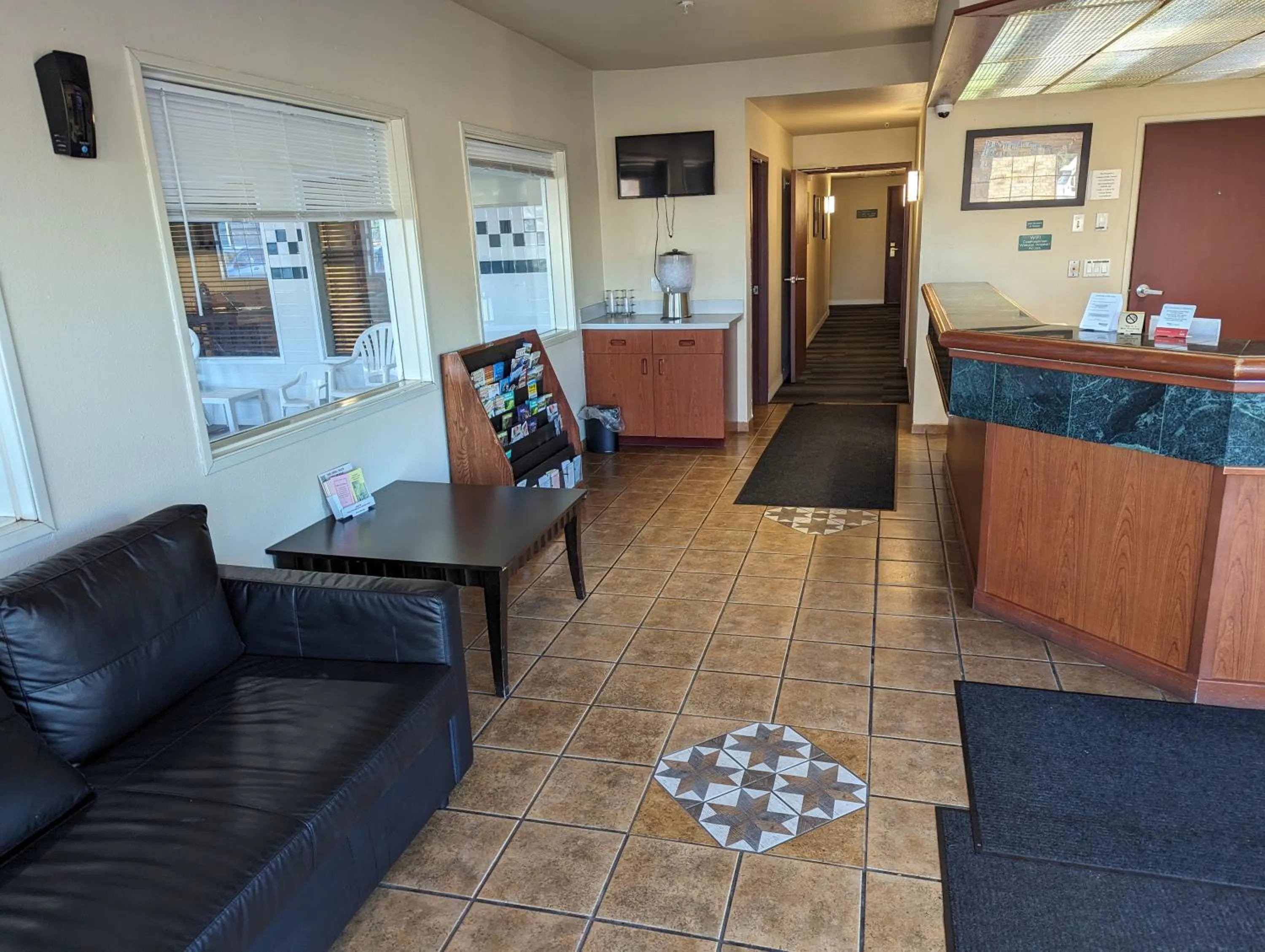 Lobby or reception in Toppenish Inn and Suites