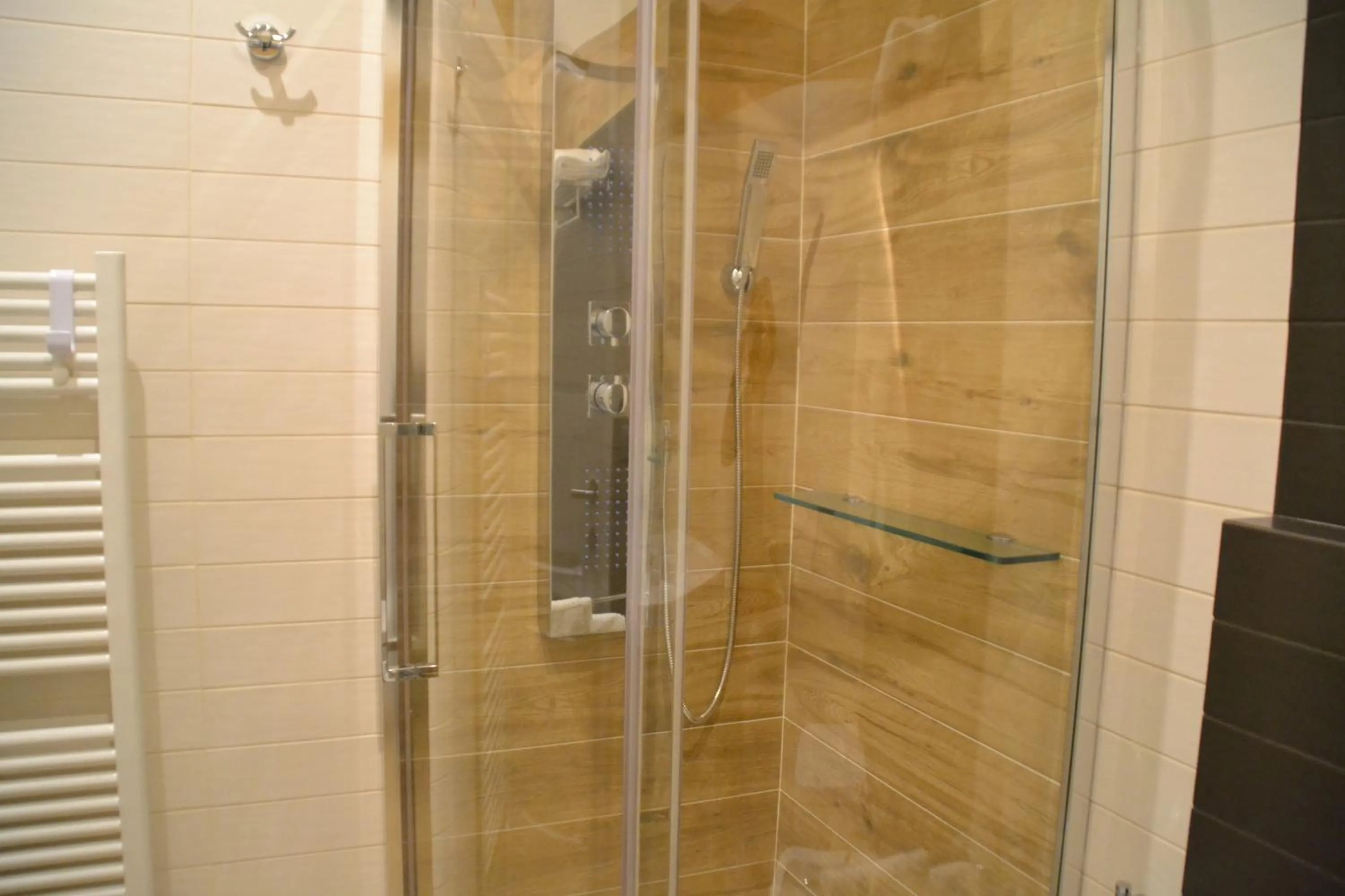 Shower in B&B Dell'Orso - Affittacamere - Guest house