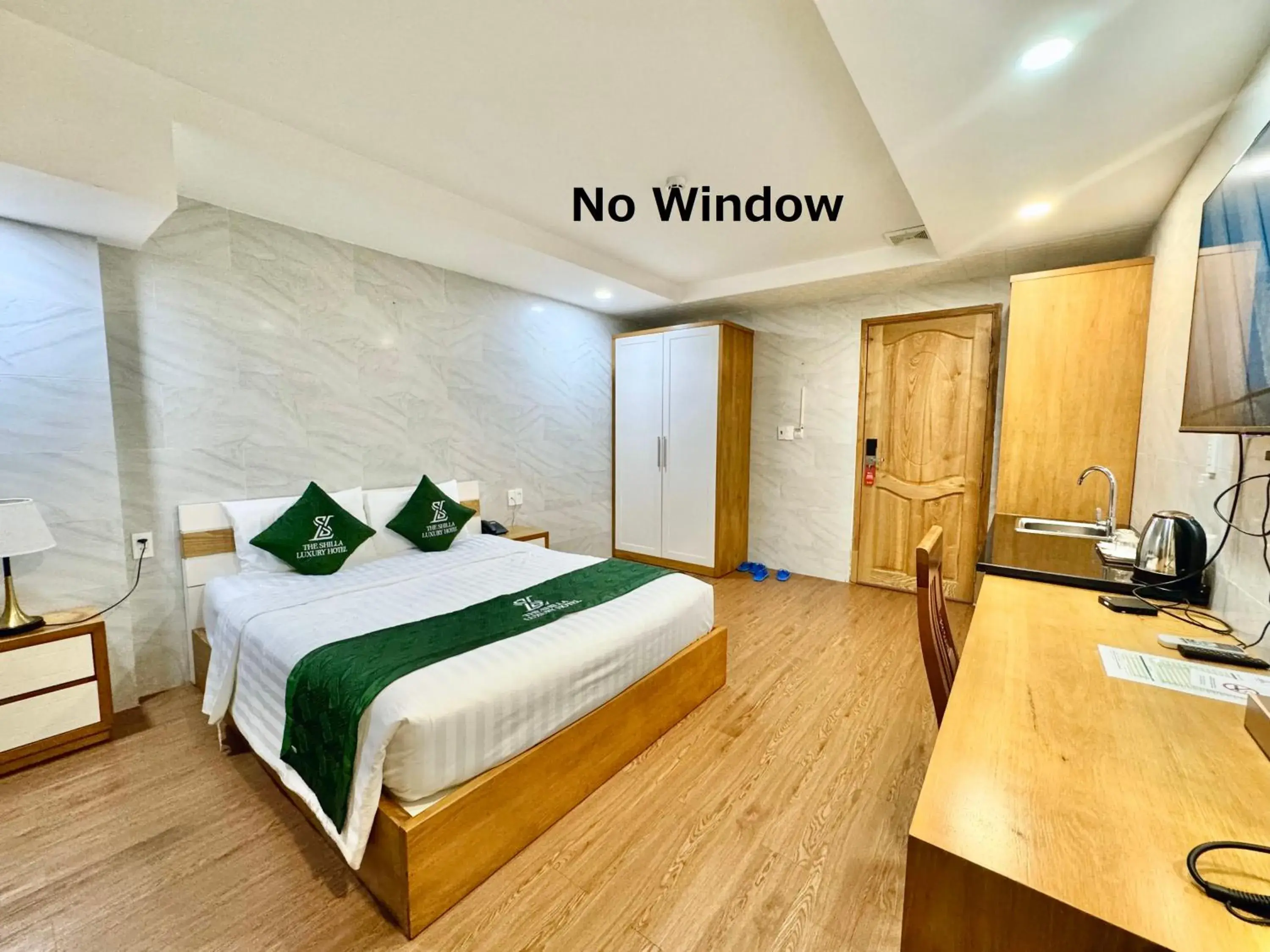 Deluxe Room in The Shilla Luxury I Hotel-더신라럭셔리호텔 Deluxe Room in The Shilla Luxury I Hotel-더신라럭셔리호텔