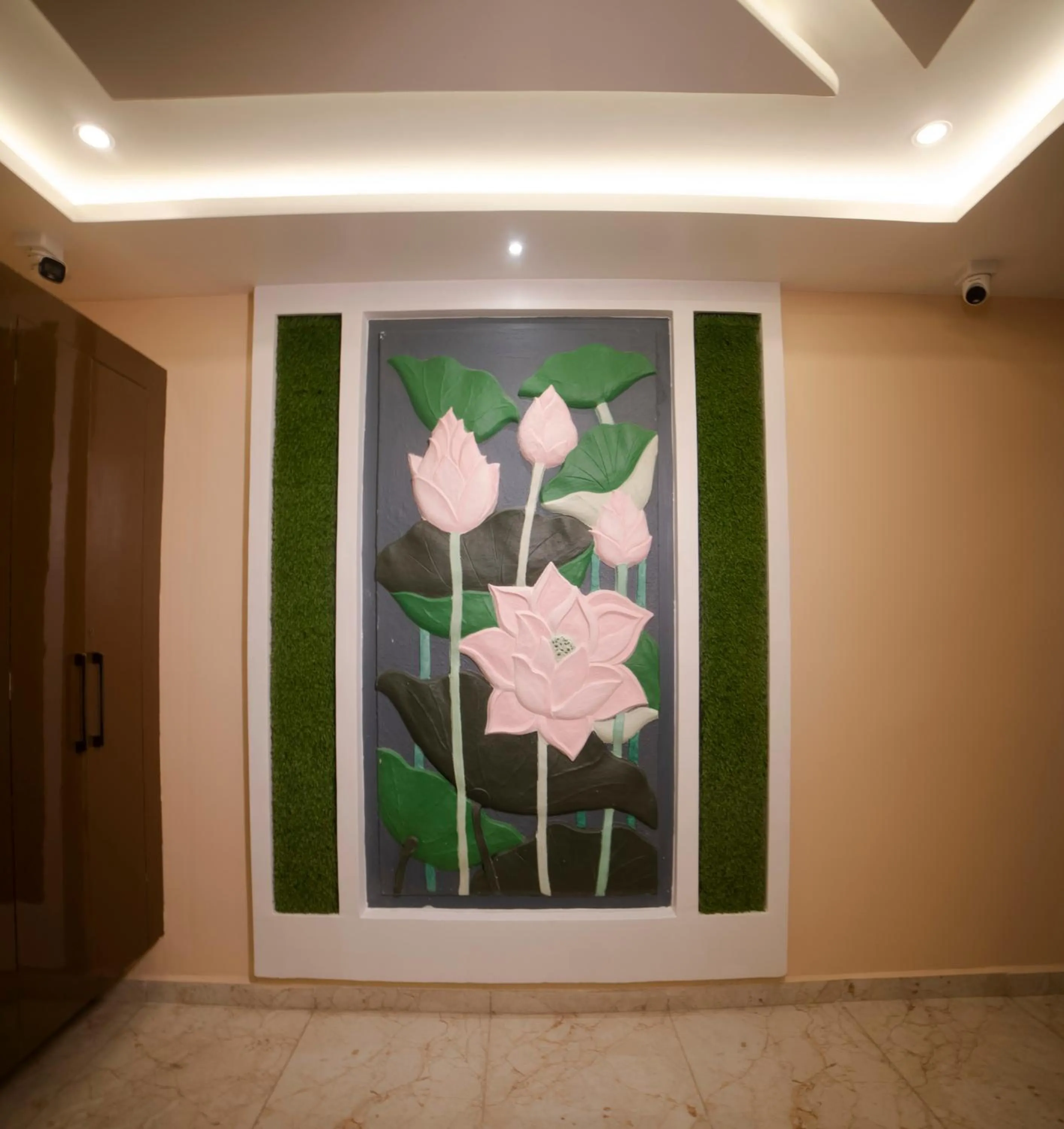 MURALI KRISHNA APART HOTEL