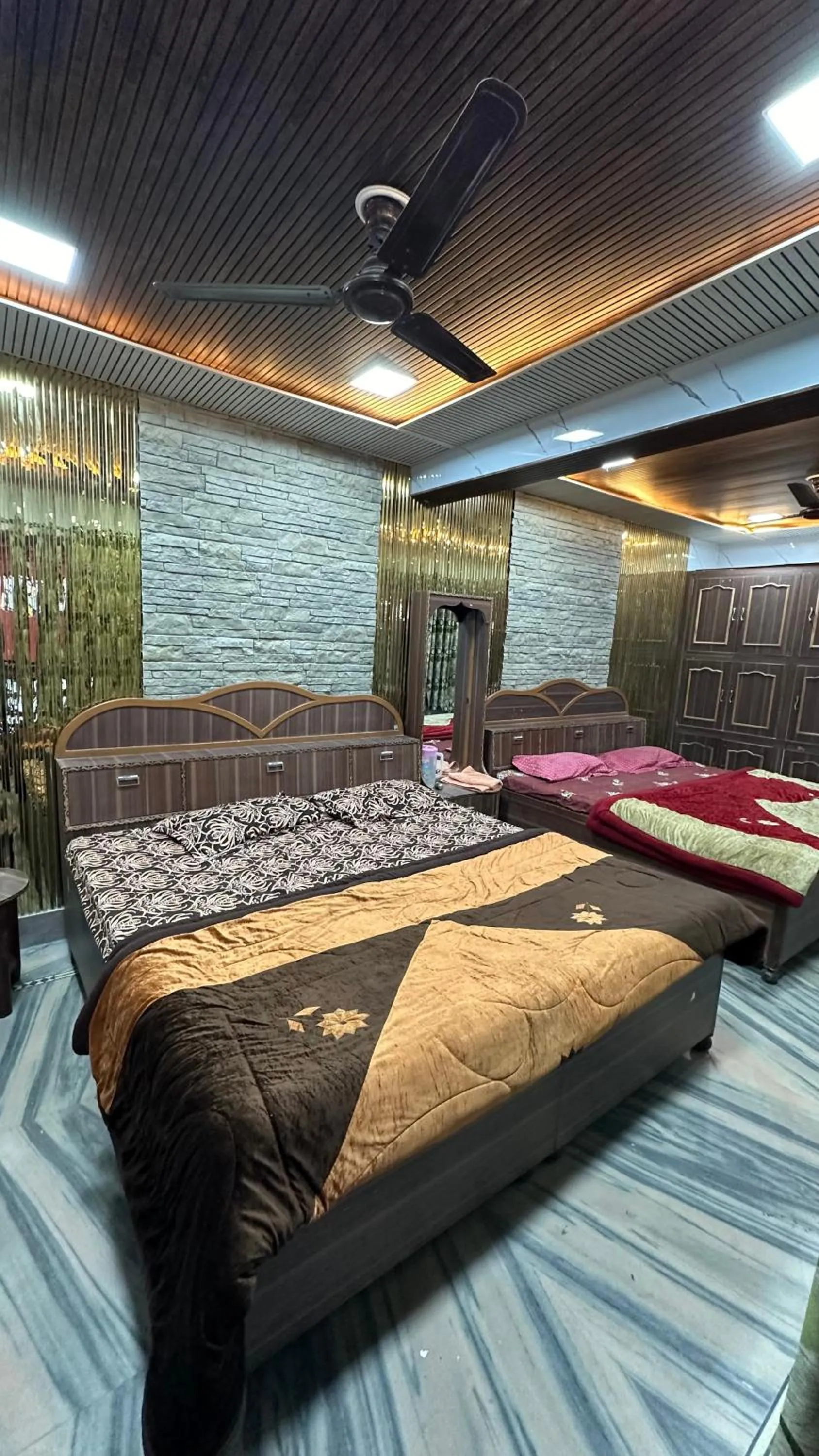 Bed in Hotel Maheshwari & Banquet Hall