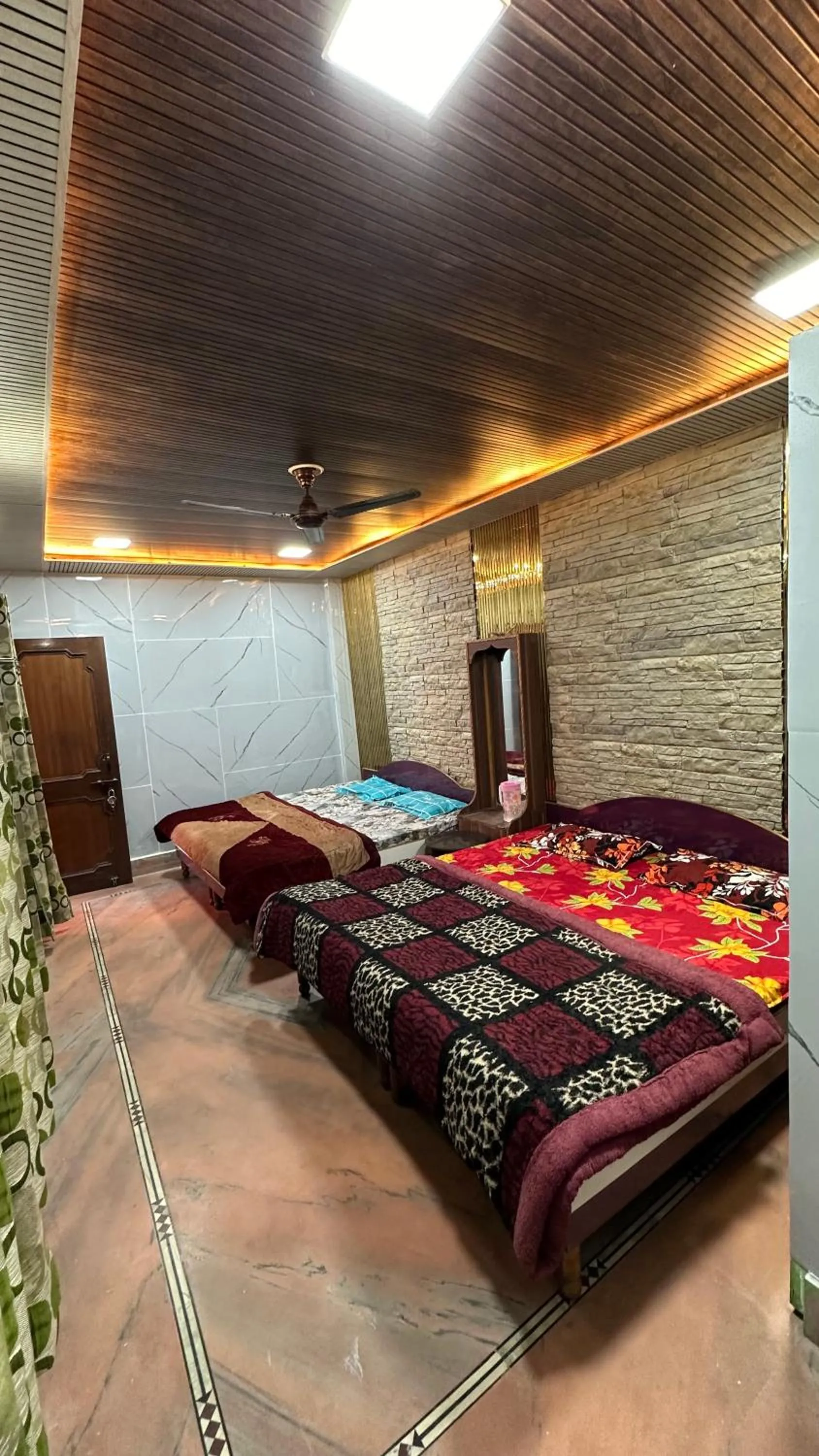 Bed in Hotel Maheshwari & Banquet Hall