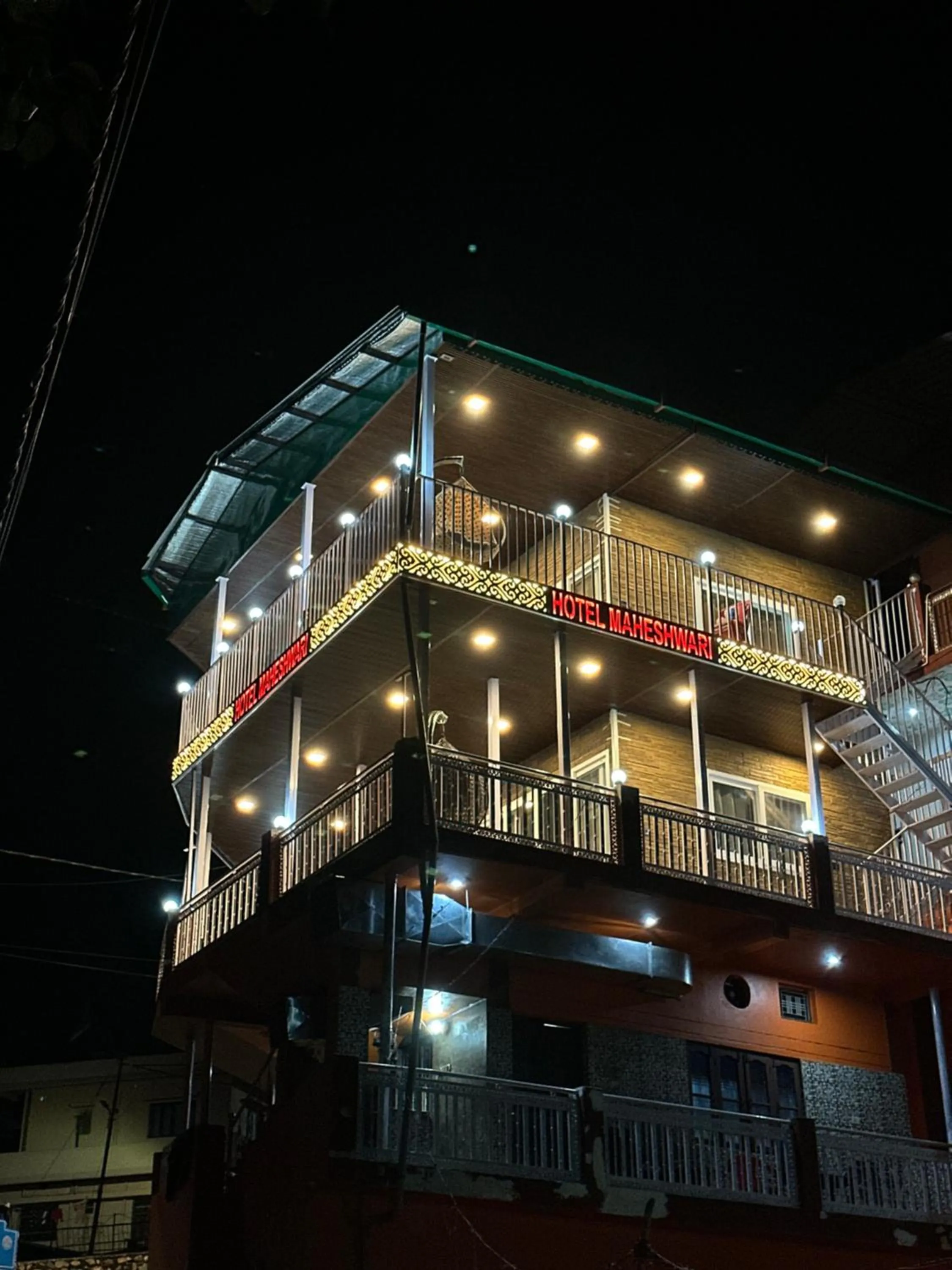 Hotel Maheshwari & Banquet Hall