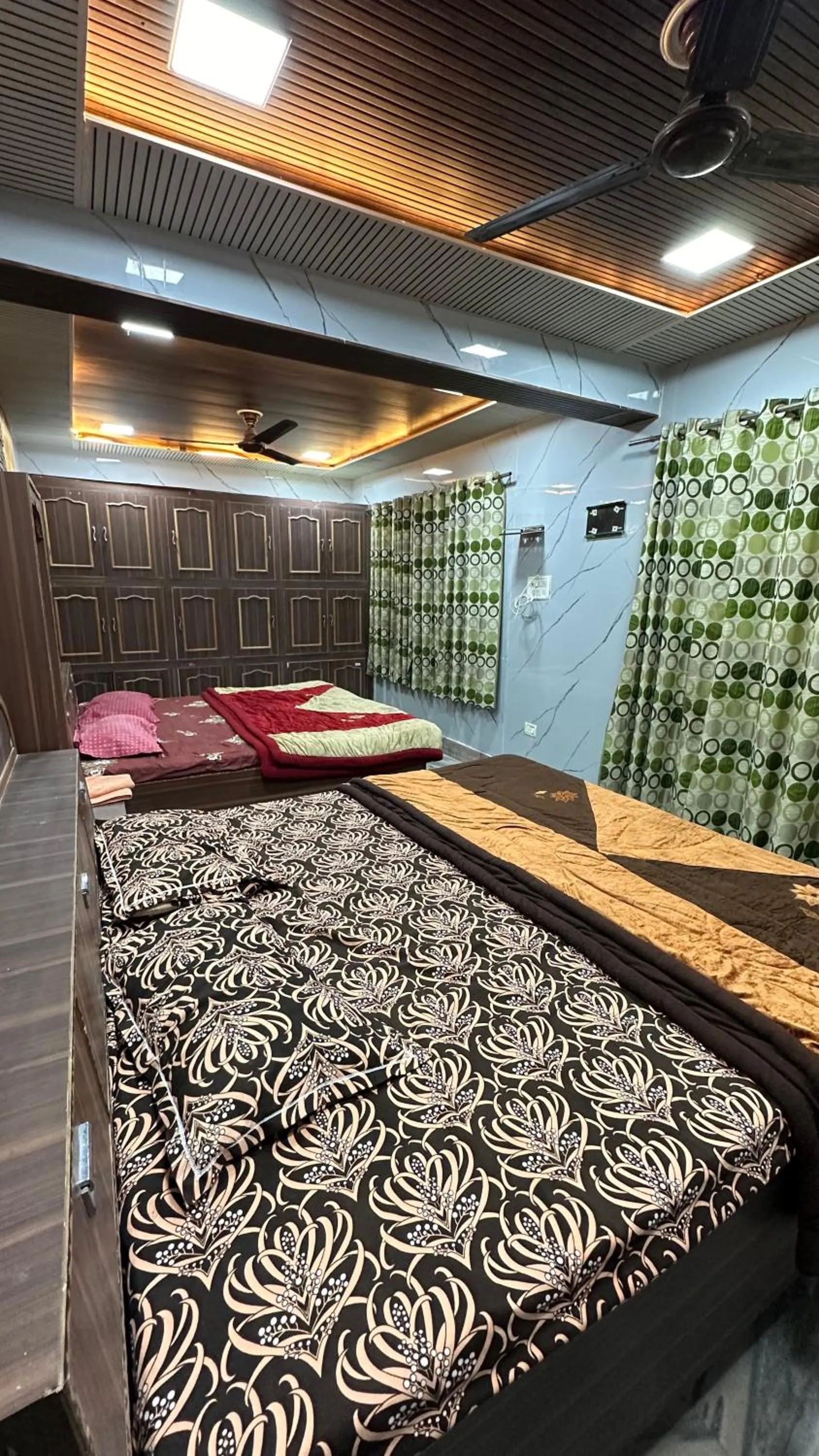 Bed in Hotel Maheshwari & Banquet Hall
