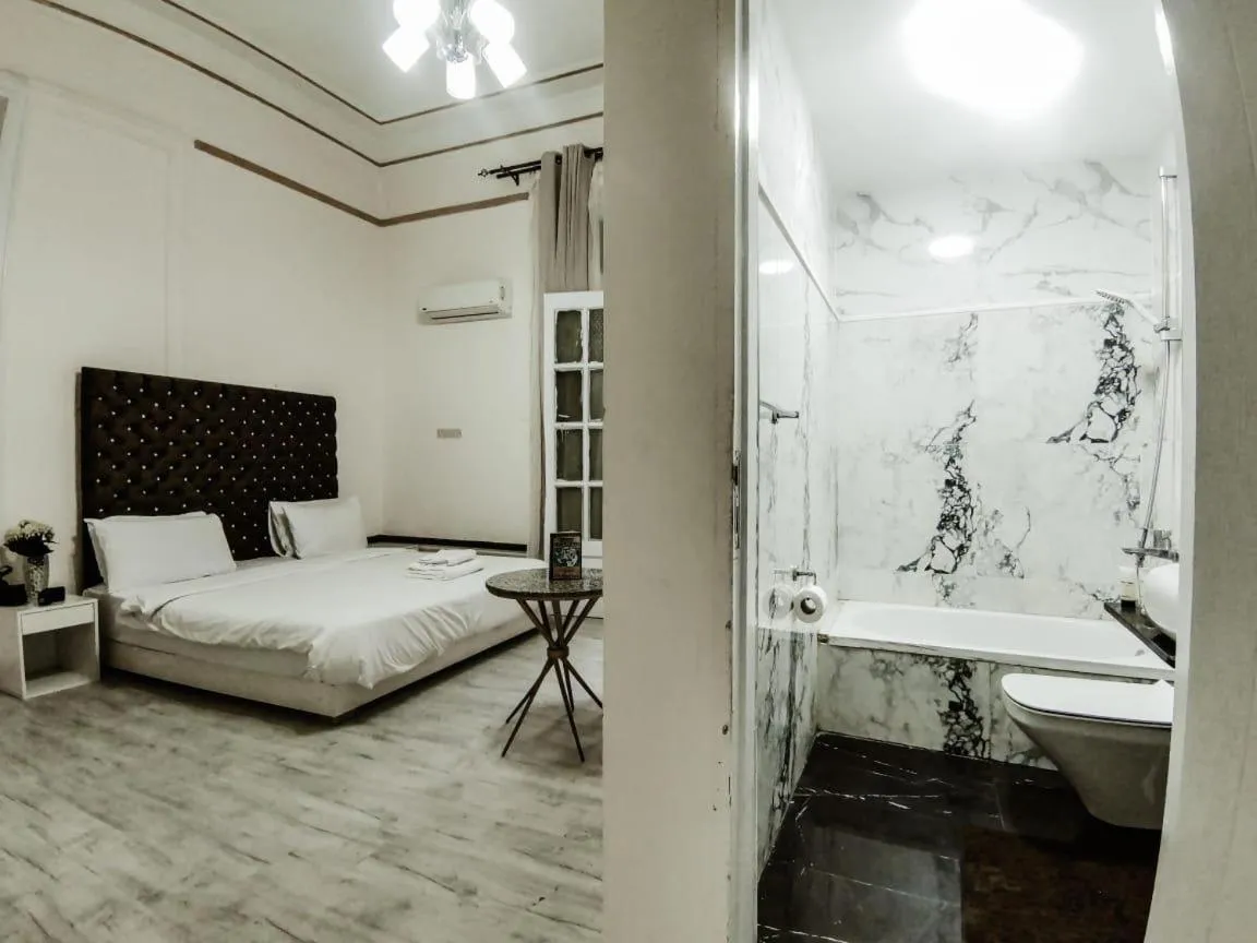 Bed in New palace court